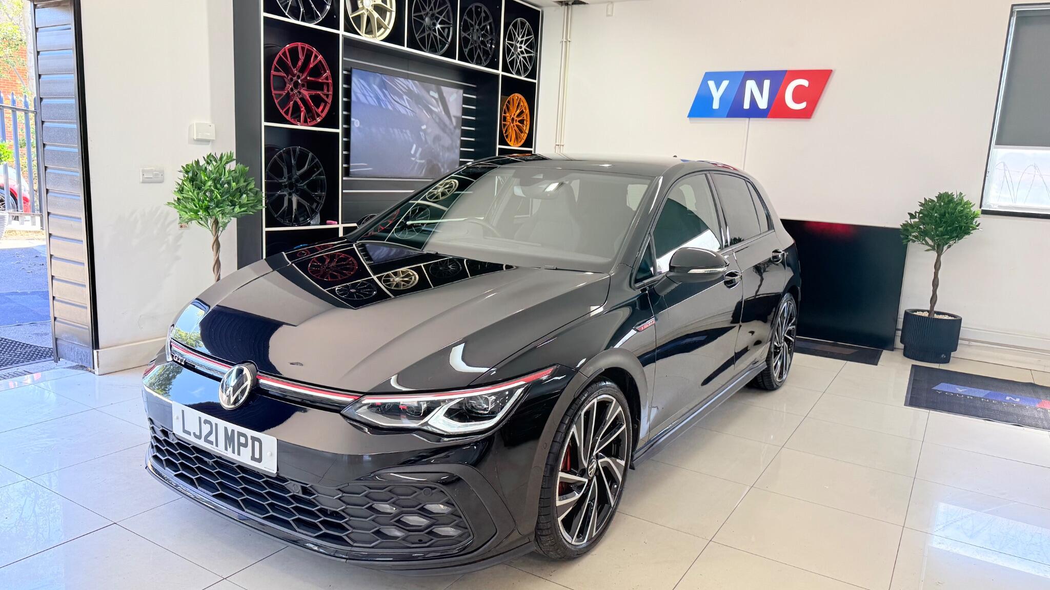 Volkswagen Golf view 13