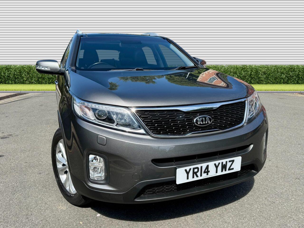 Kia Sorento view 3