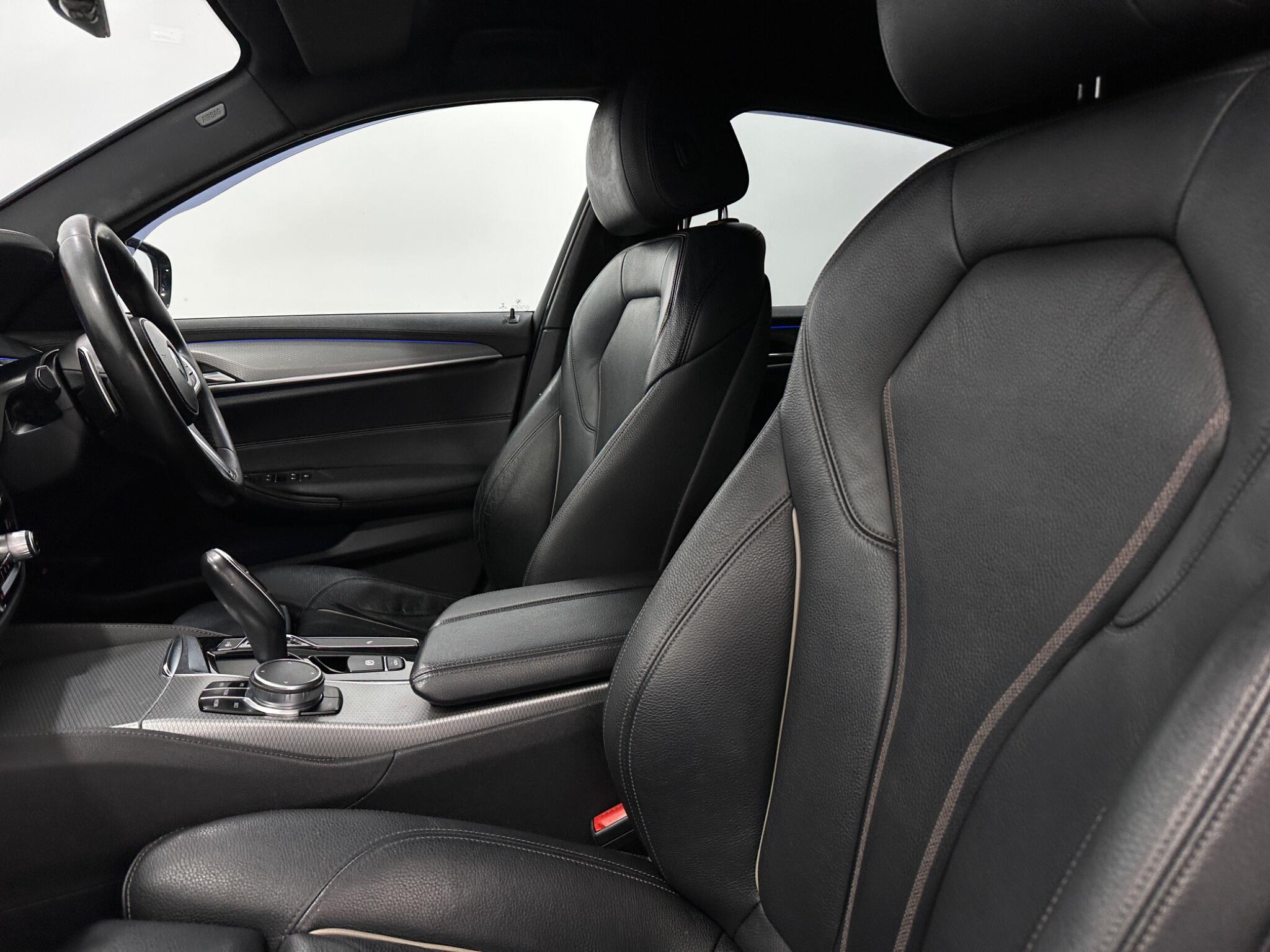 BMW 5 Series view 35
