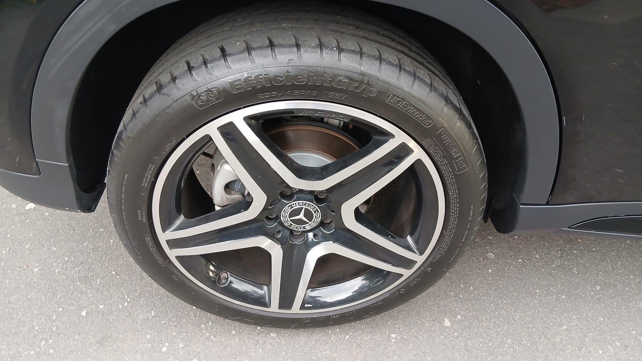 Mercedes-Benz Gla view 41