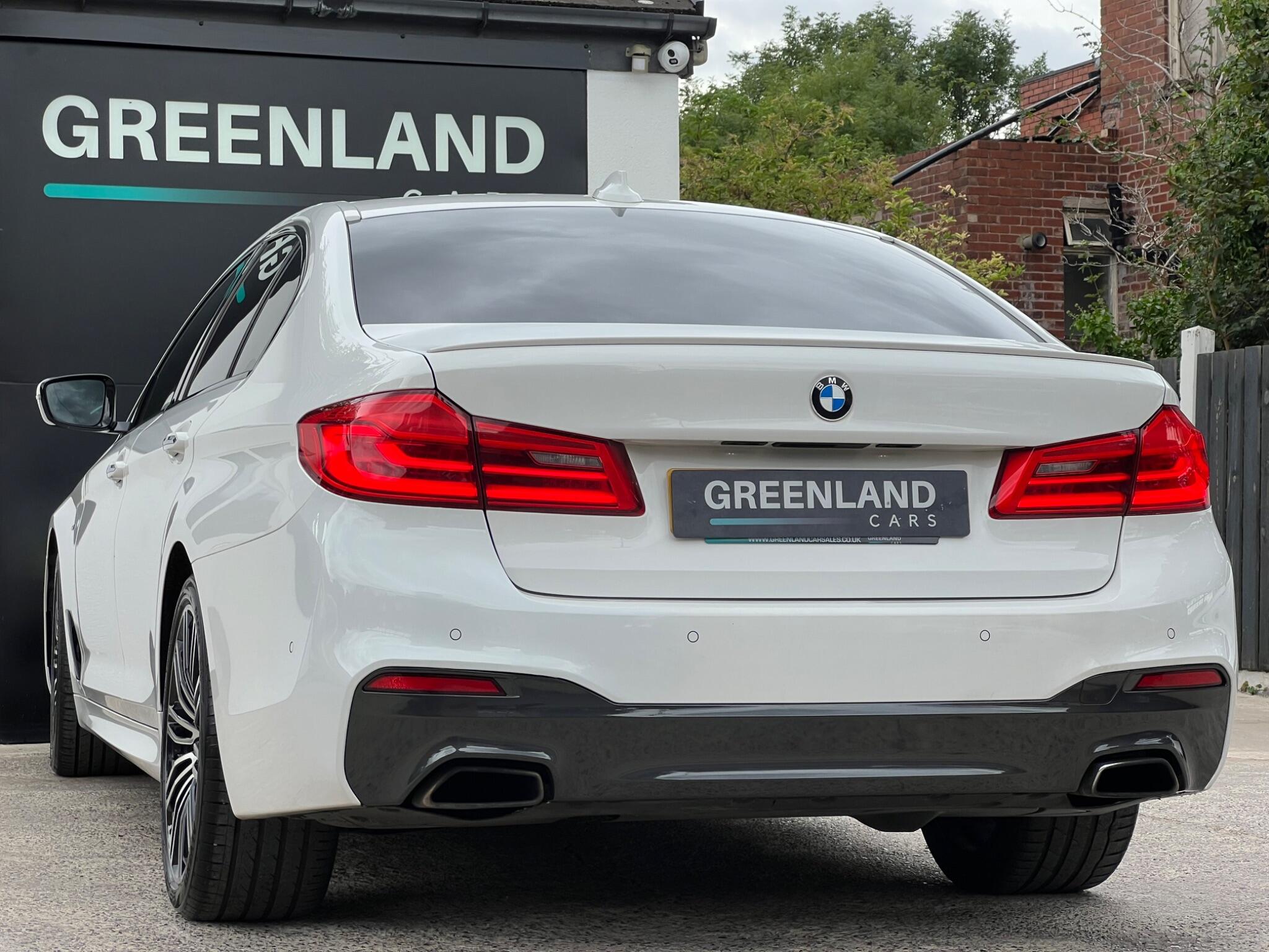 BMW 5 Series view 30