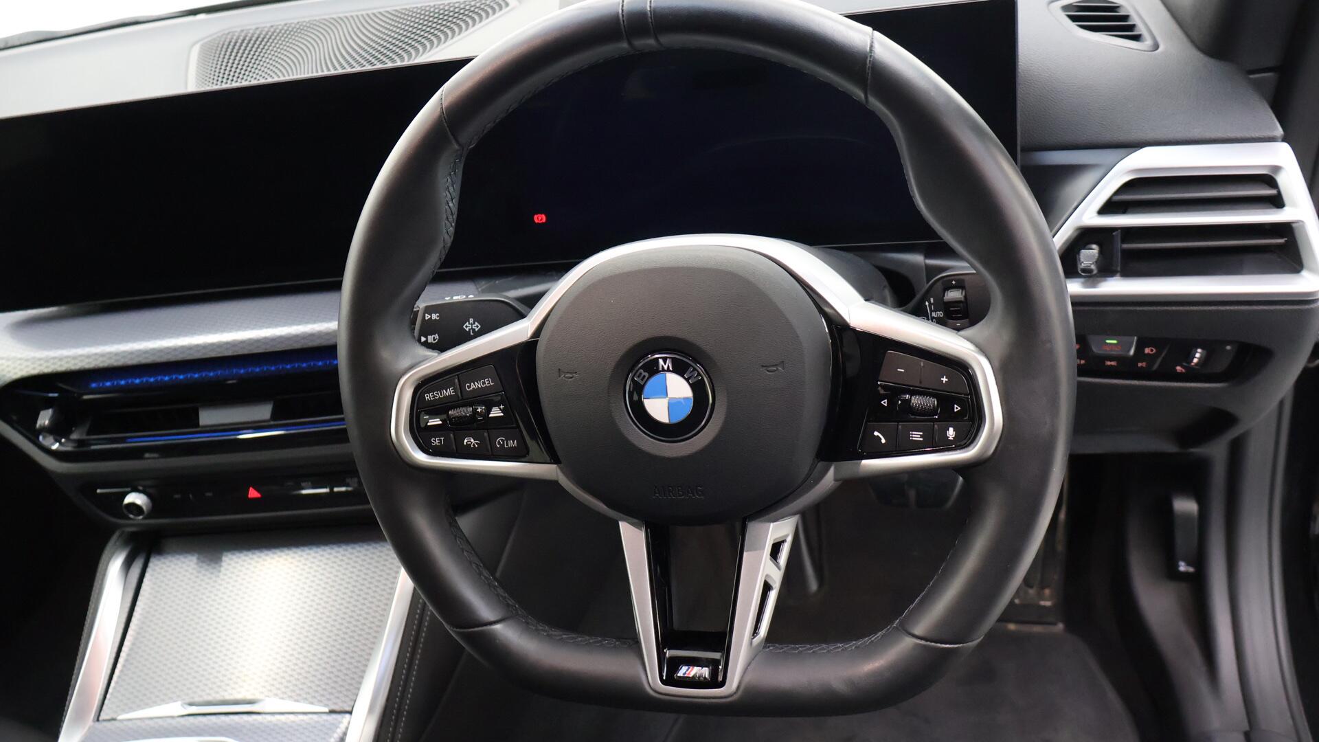 BMW i4 view 32