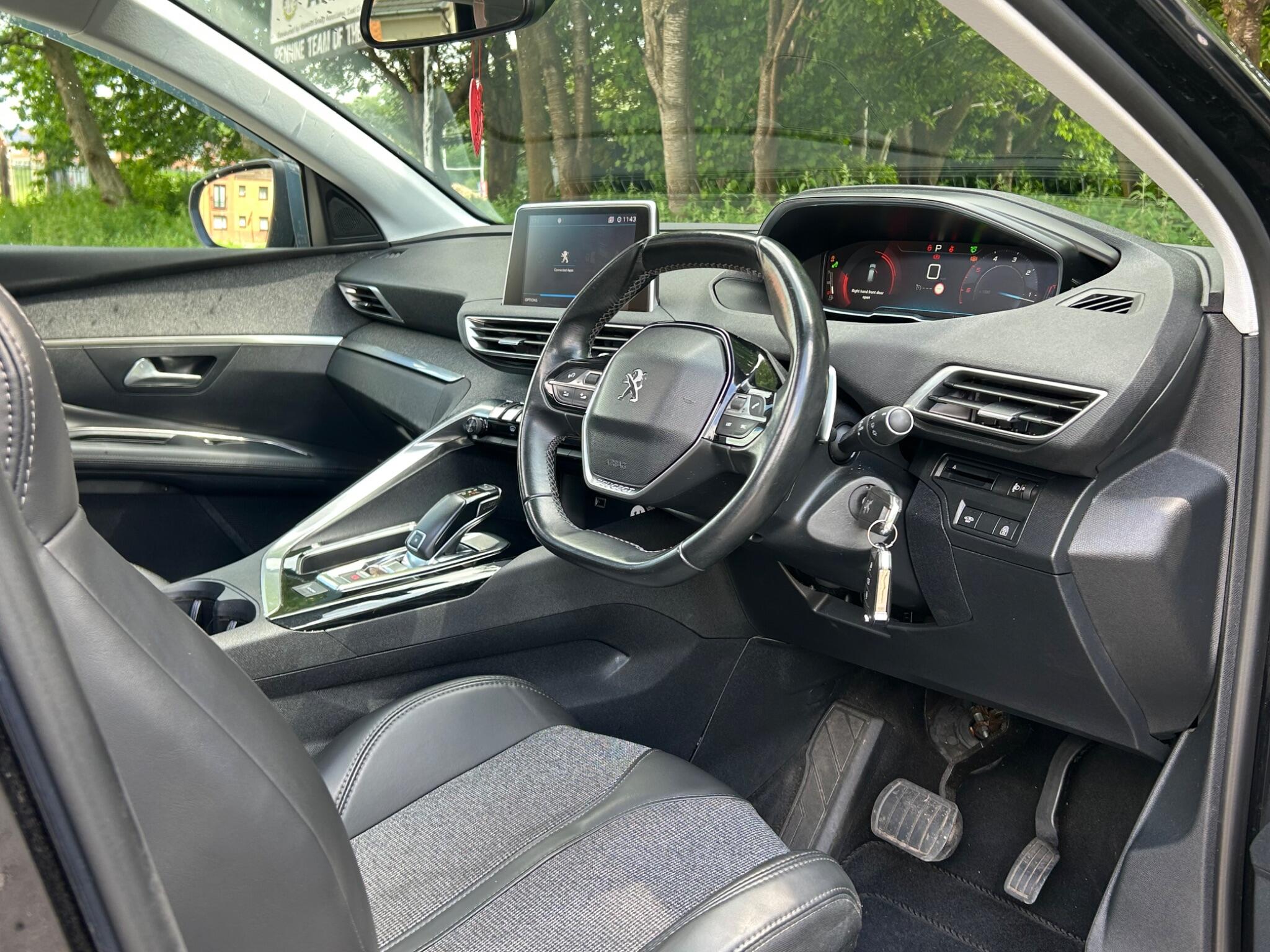 Peugeot 3008 view 15