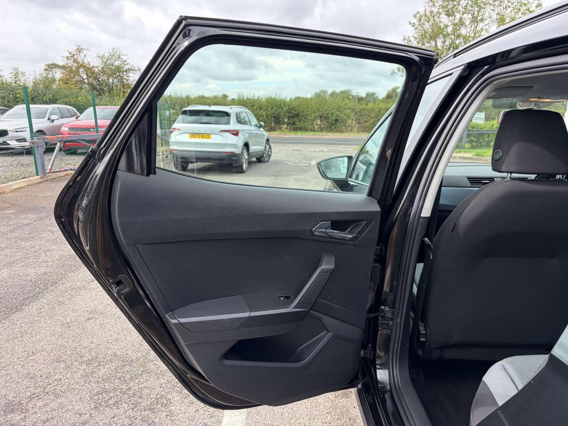 Seat Arona view 19
