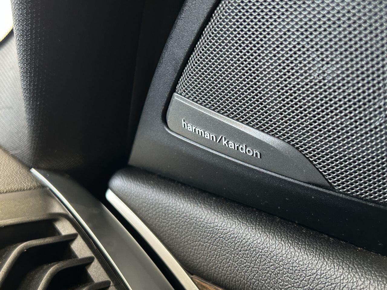 BMW X3 view 56