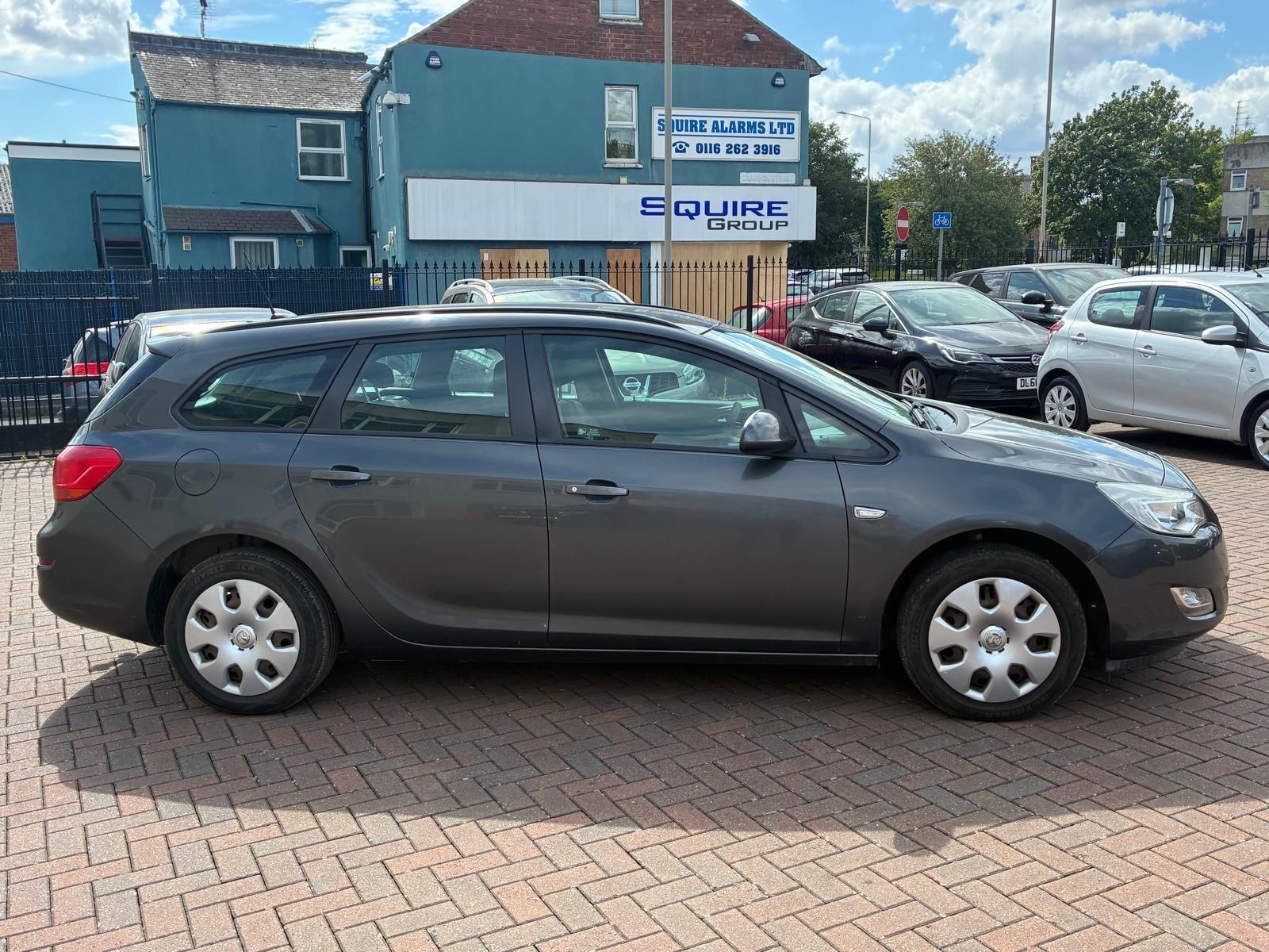 Vauxhall Astra view 12