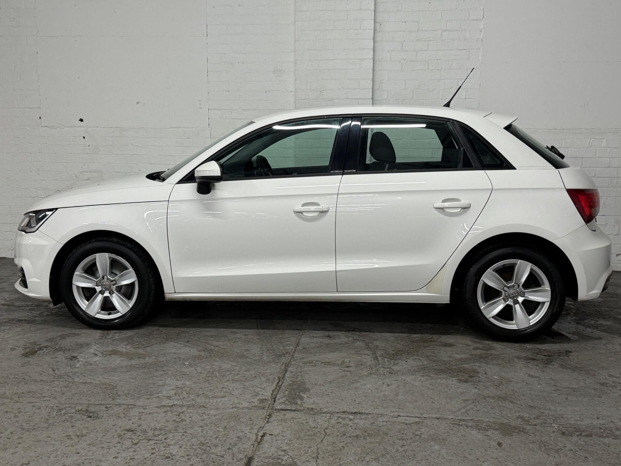 2015 Audi A1 1.6 TDI SE Sportback Euro 6 (s/s) 5dr • 106,500 miles image 5