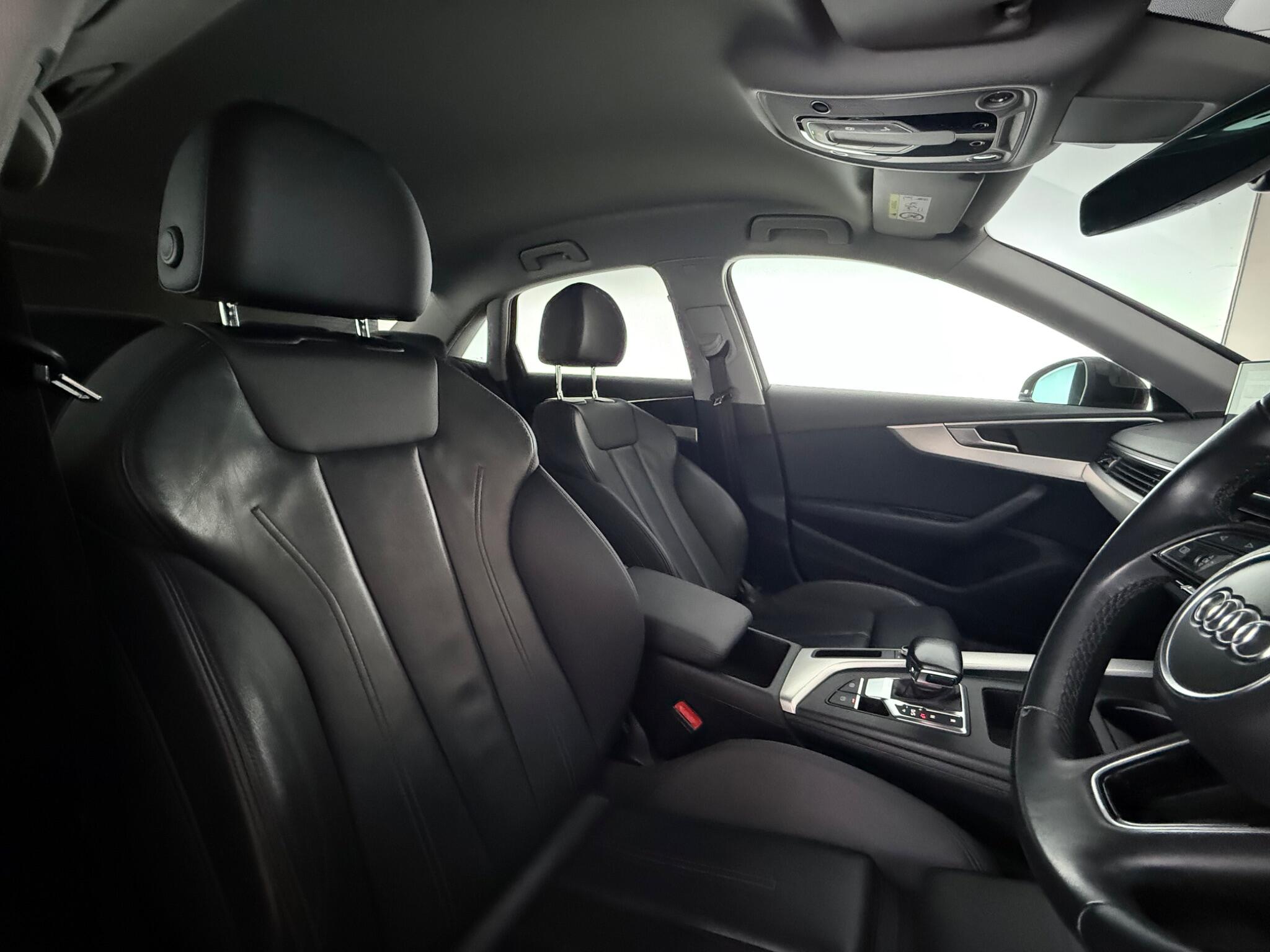 Audi A4 view 28