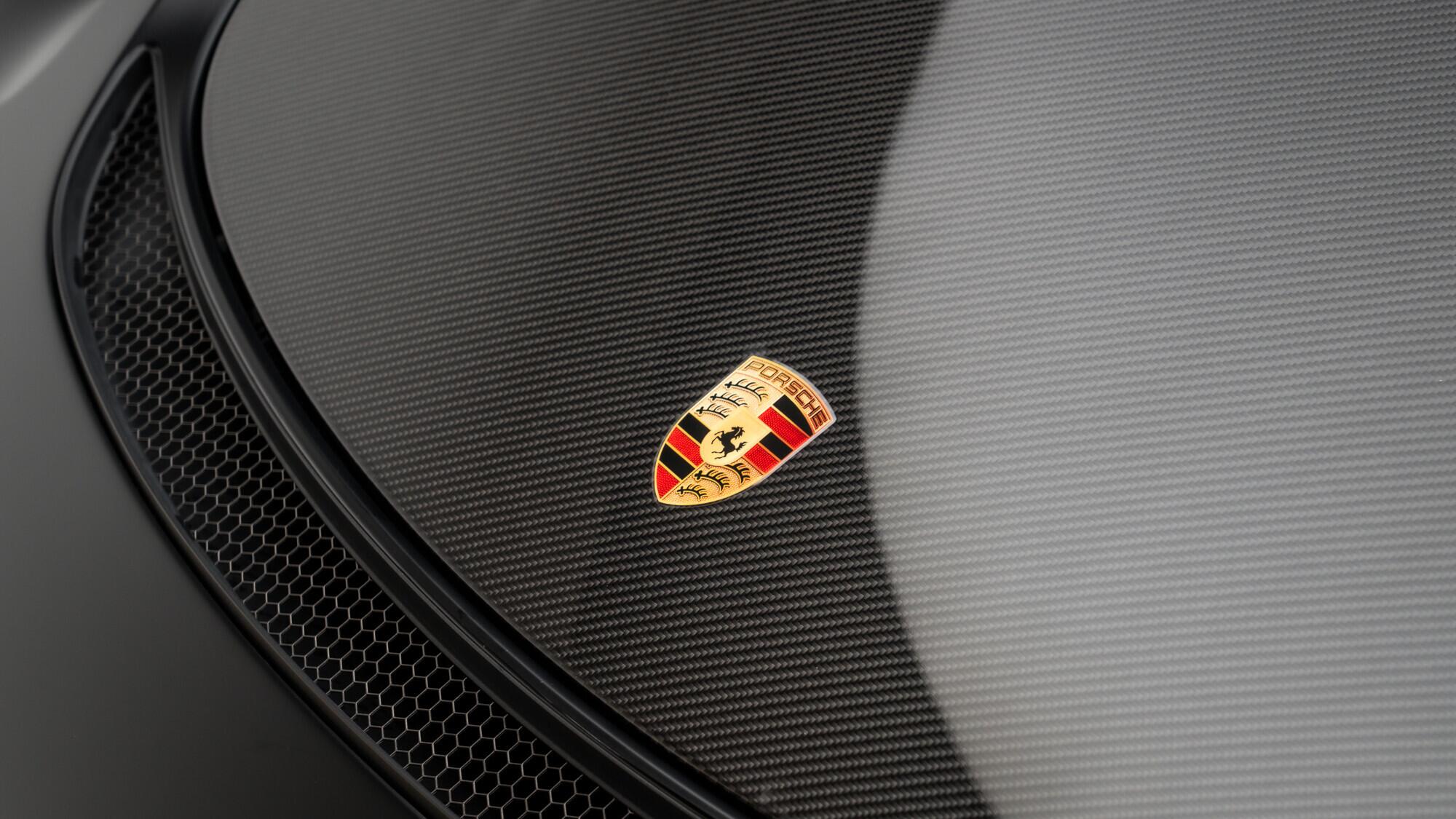 Porsche 718 Cayman view 18