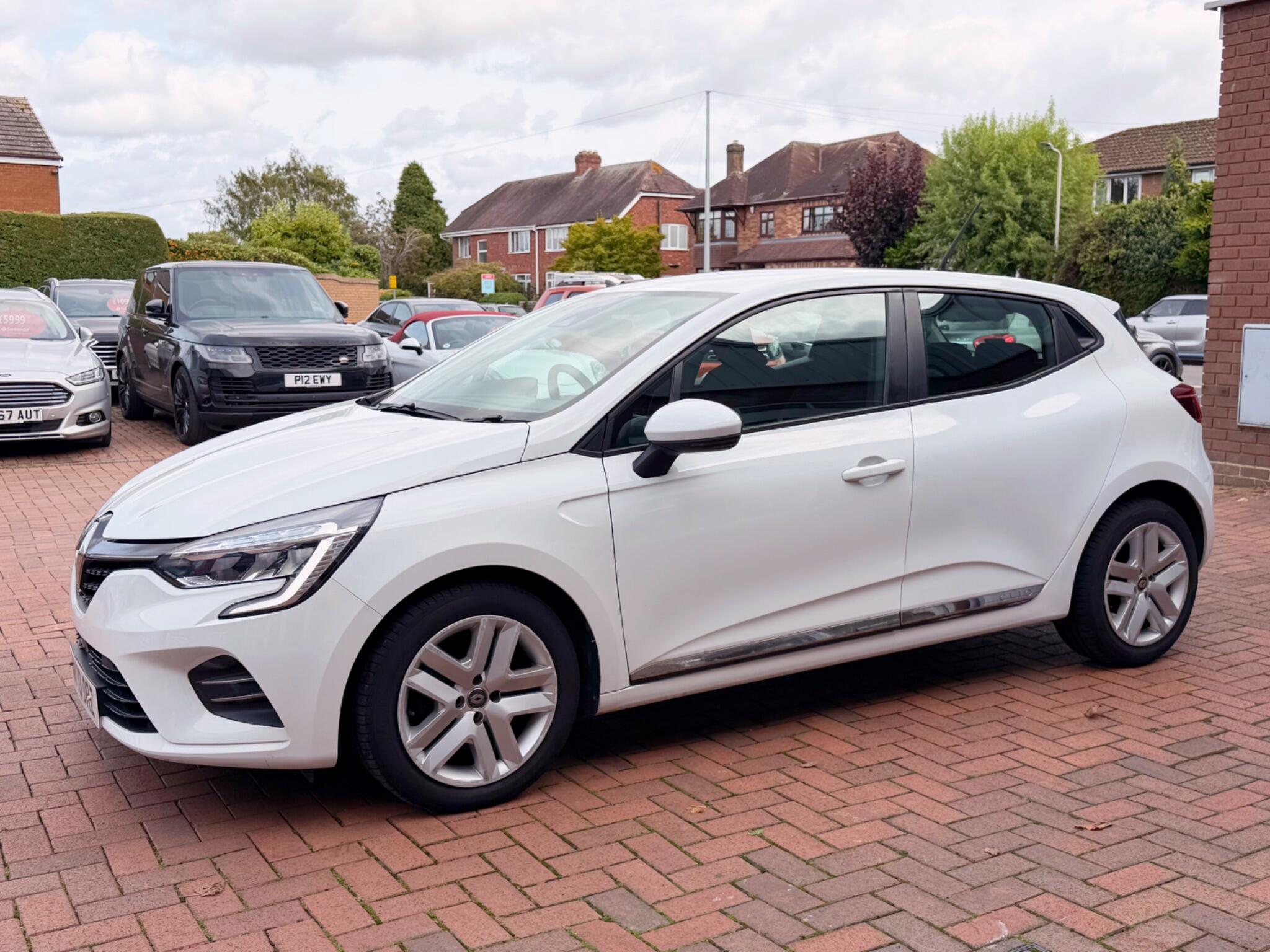 Renault Clio view 33