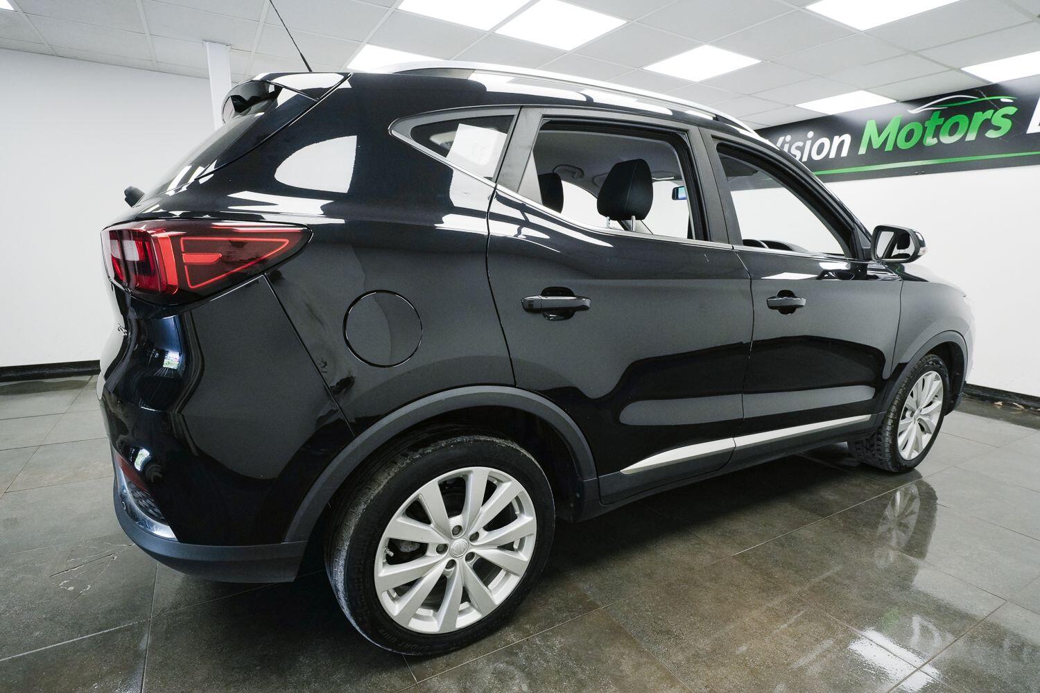 MG MG ZS view 3