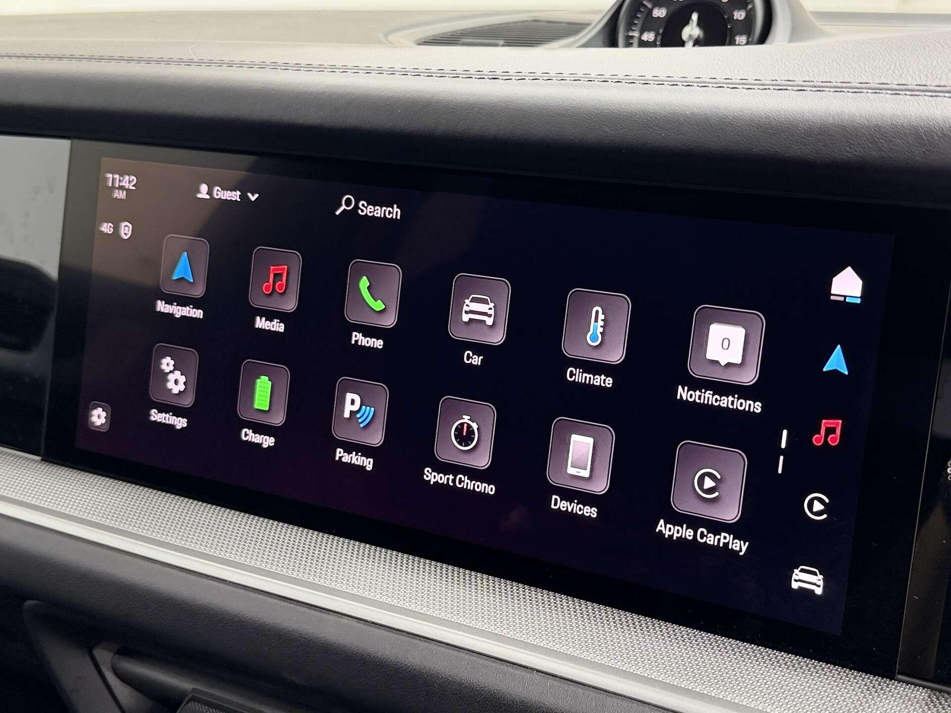 Porsche Cayenne view 56