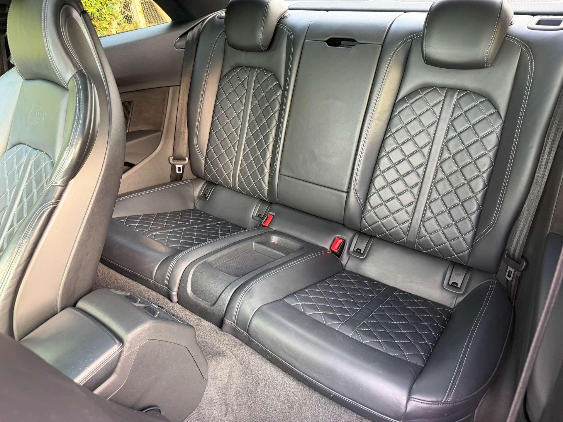 Audi S5 view 30