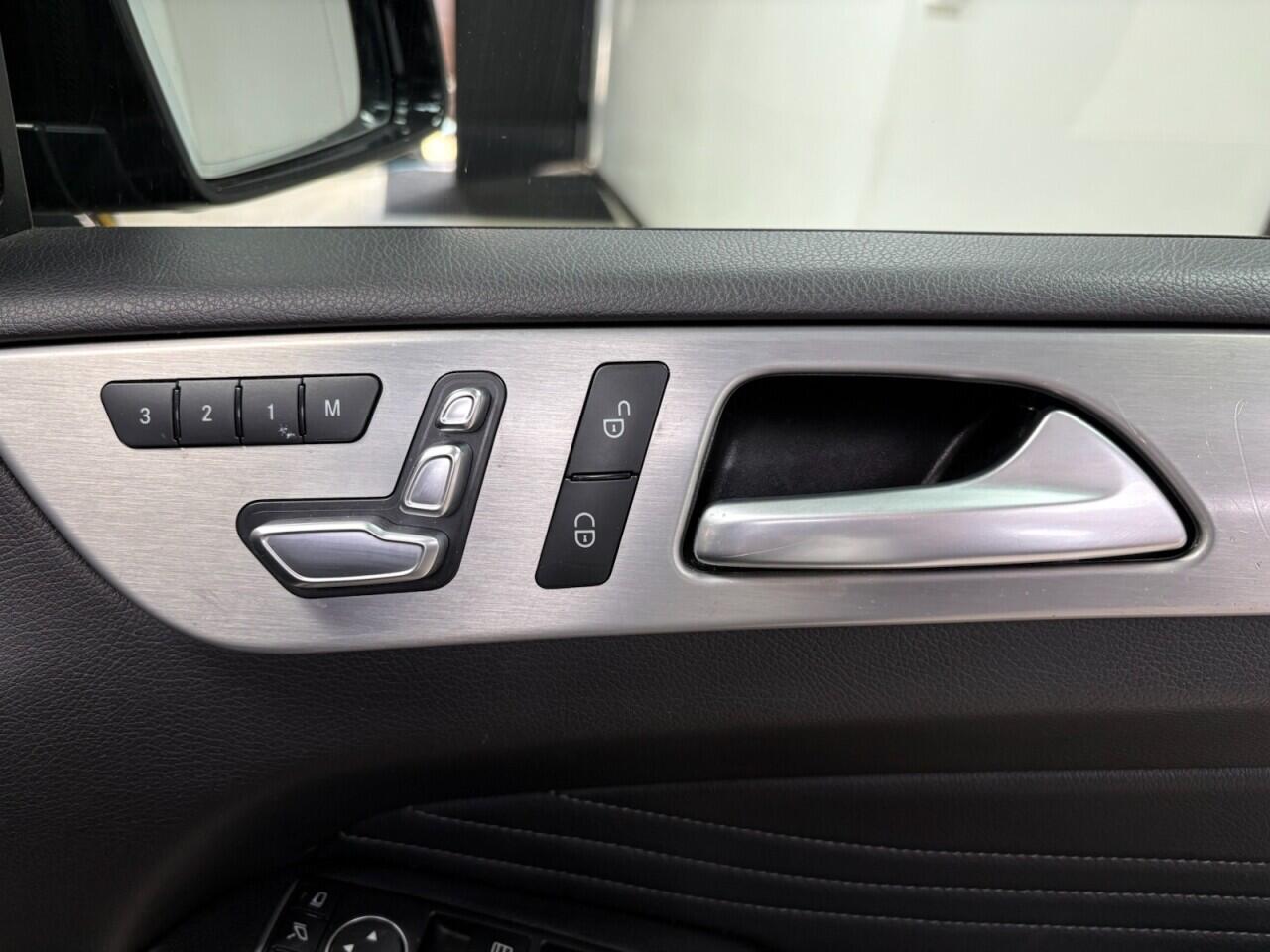 Mercedes-Benz Gle view 20