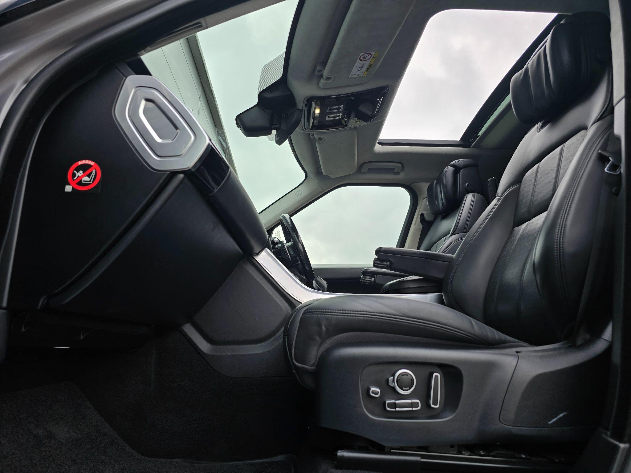 Land Rover Range Rover Sport view 10