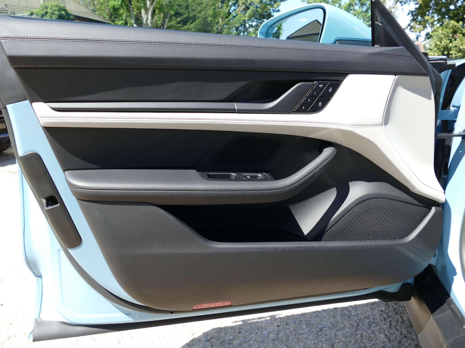 Porsche Taycan view 52