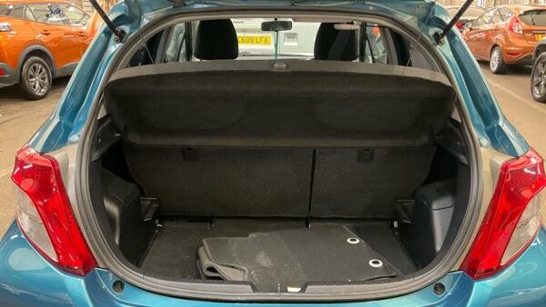 Toyota Yaris view 9