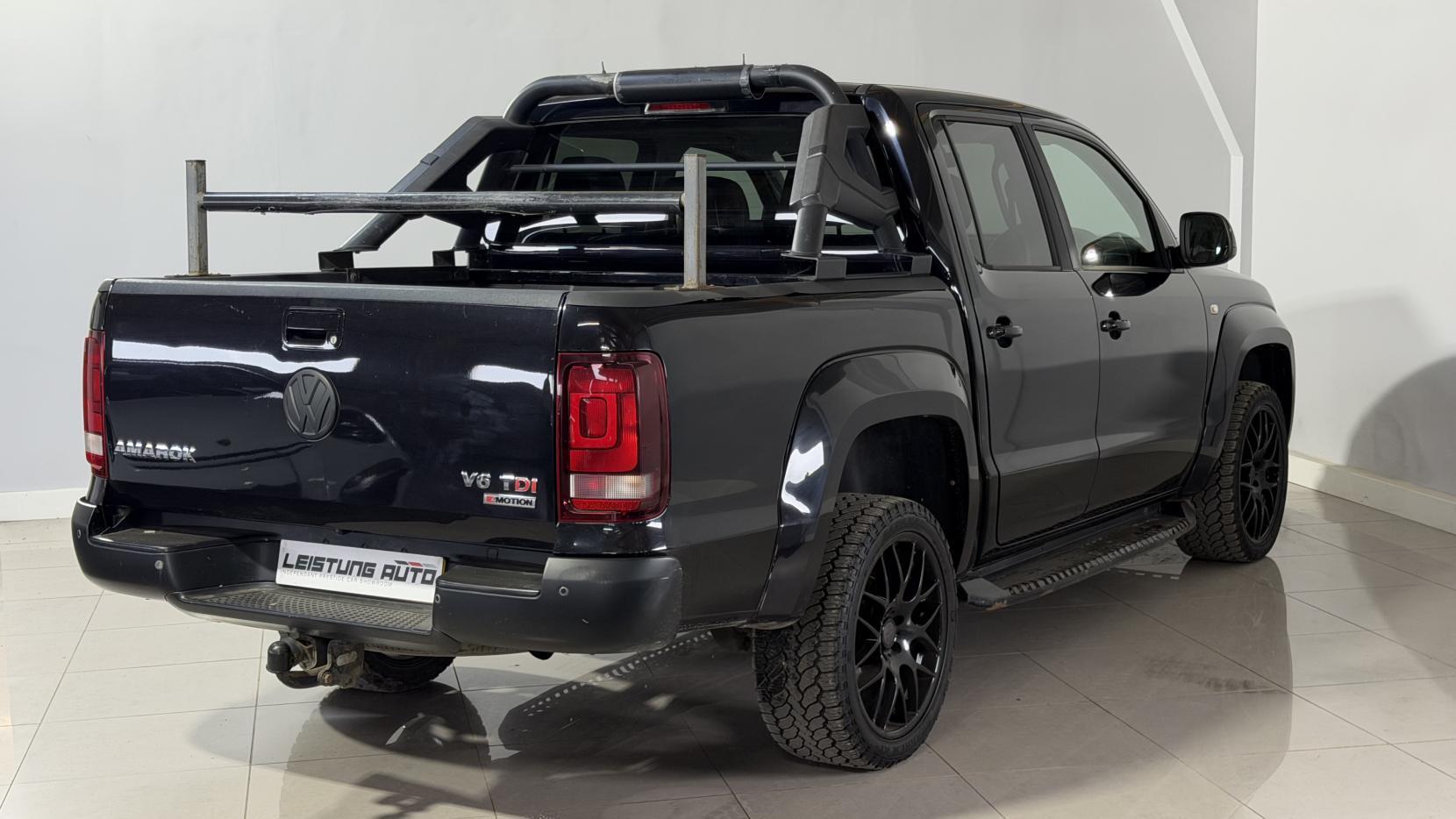 Volkswagen Amarok view 10
