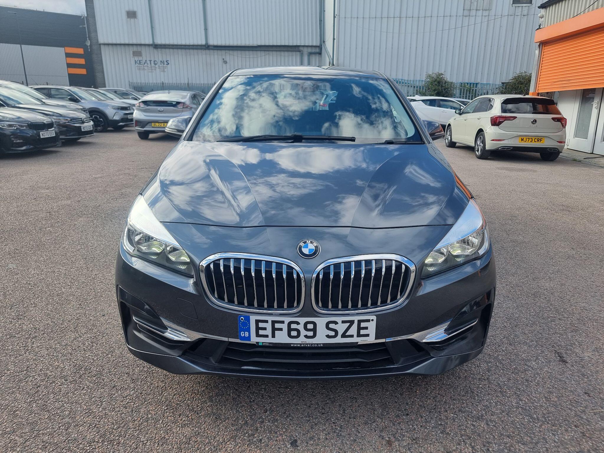 BMW 2 Series view 8