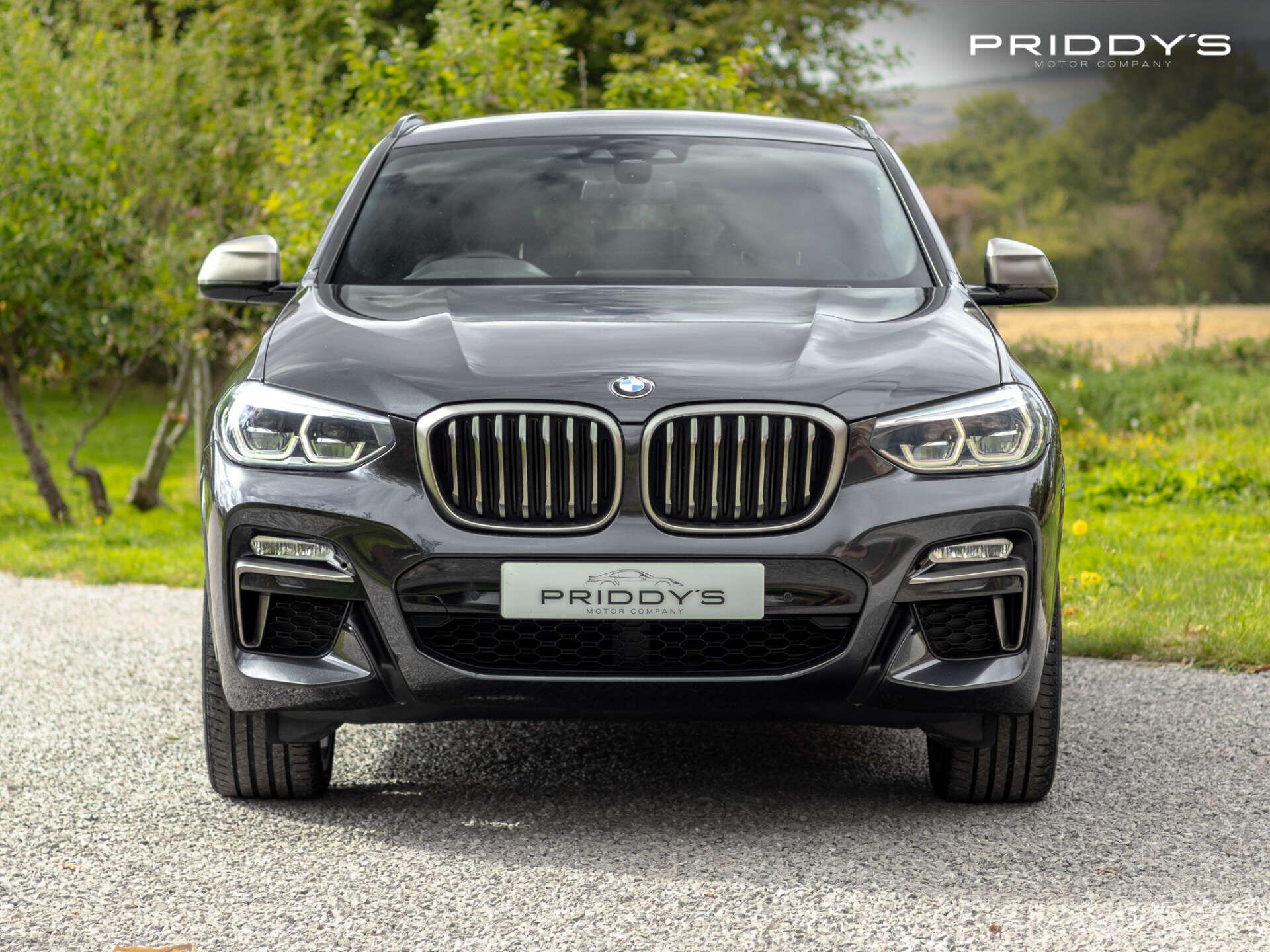 BMW X4 view 2