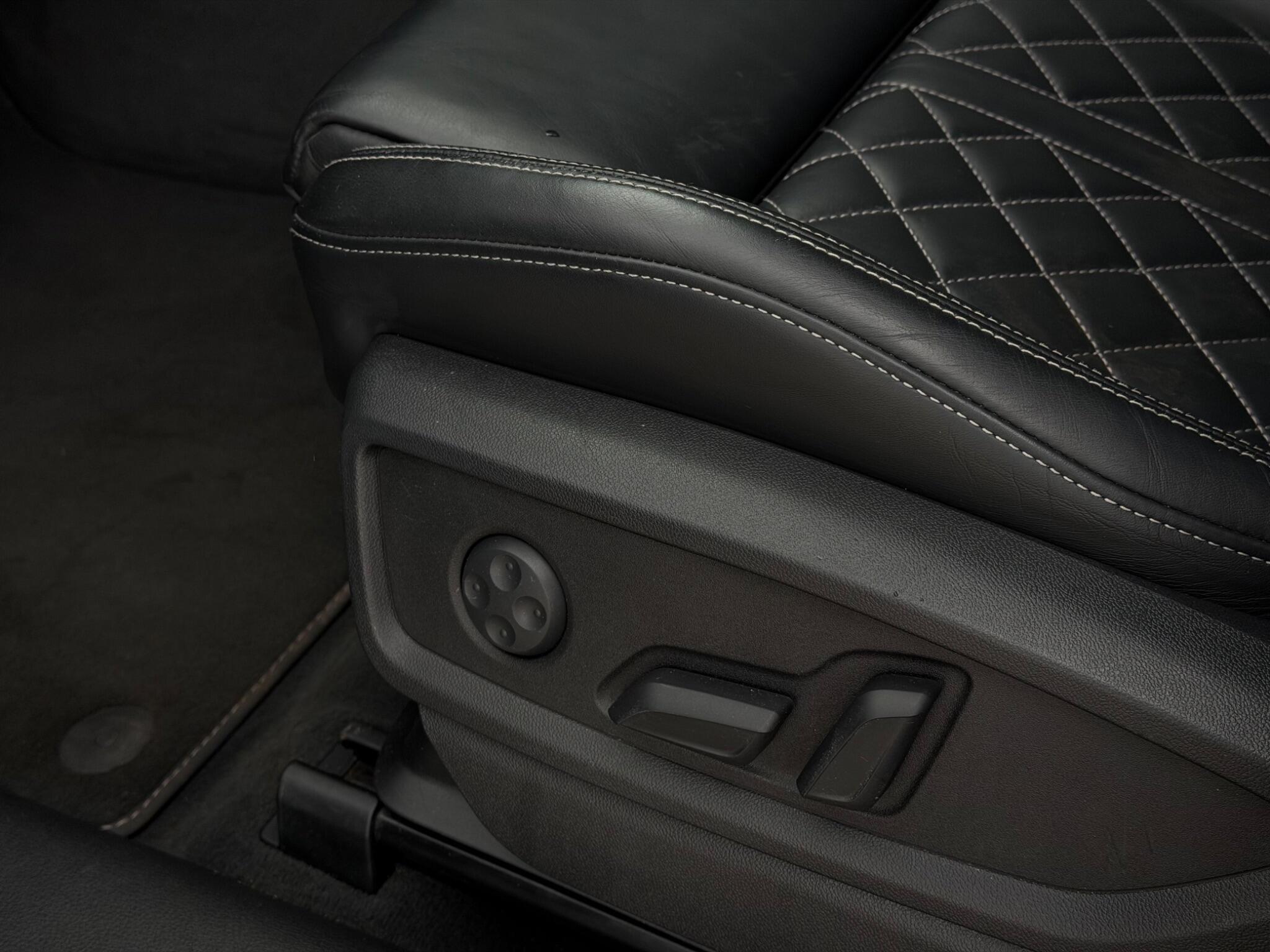 Audi SQ5 view 37