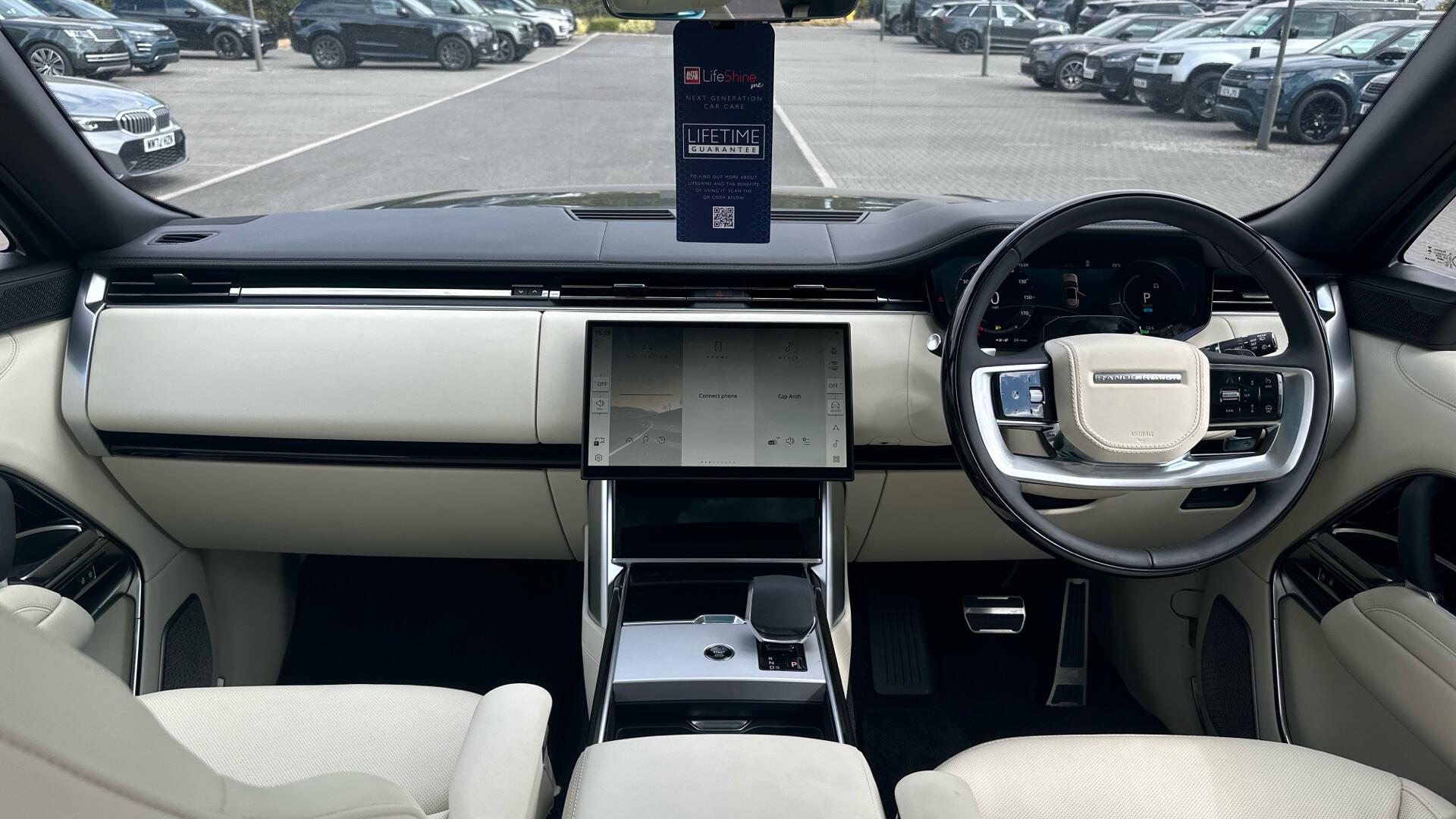 Land Rover Range Rover view 11