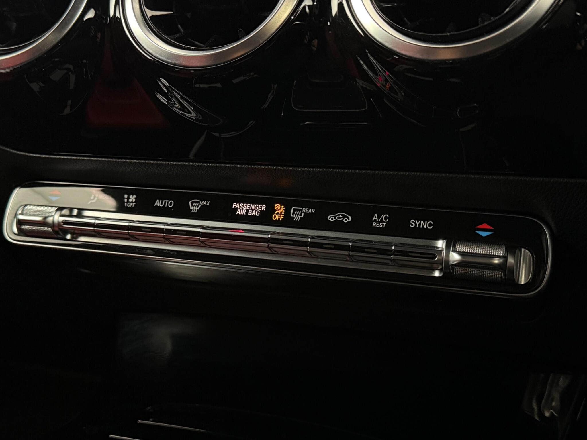 Mercedes-Benz CLA view 22