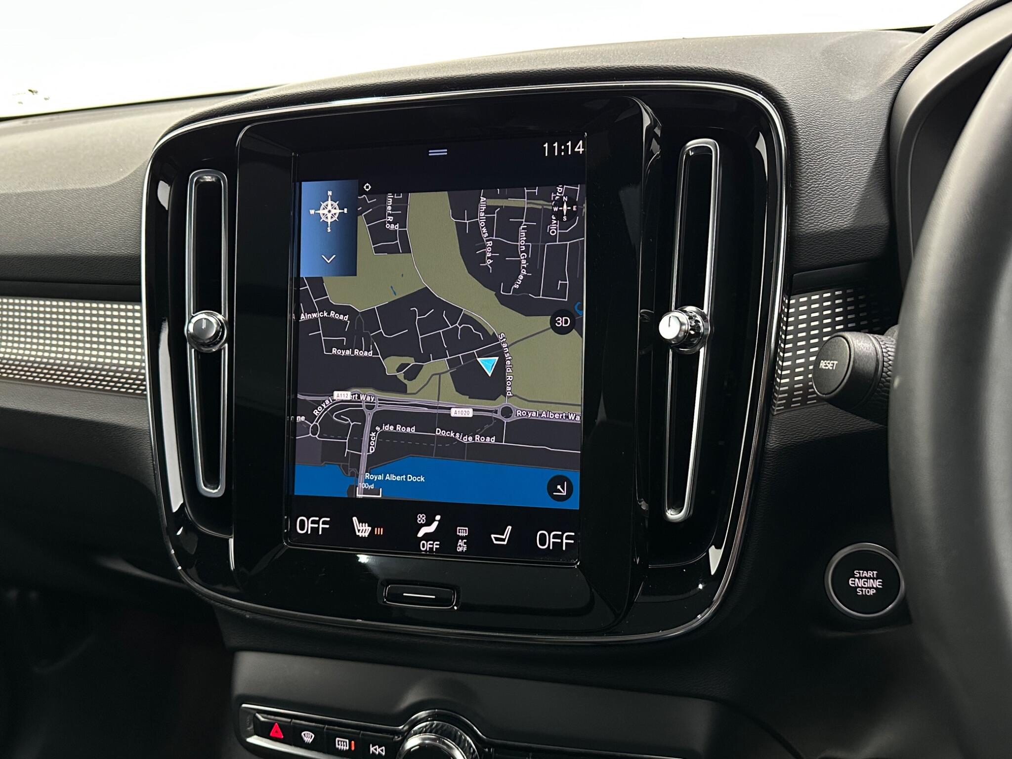 Volvo XC40 view 21