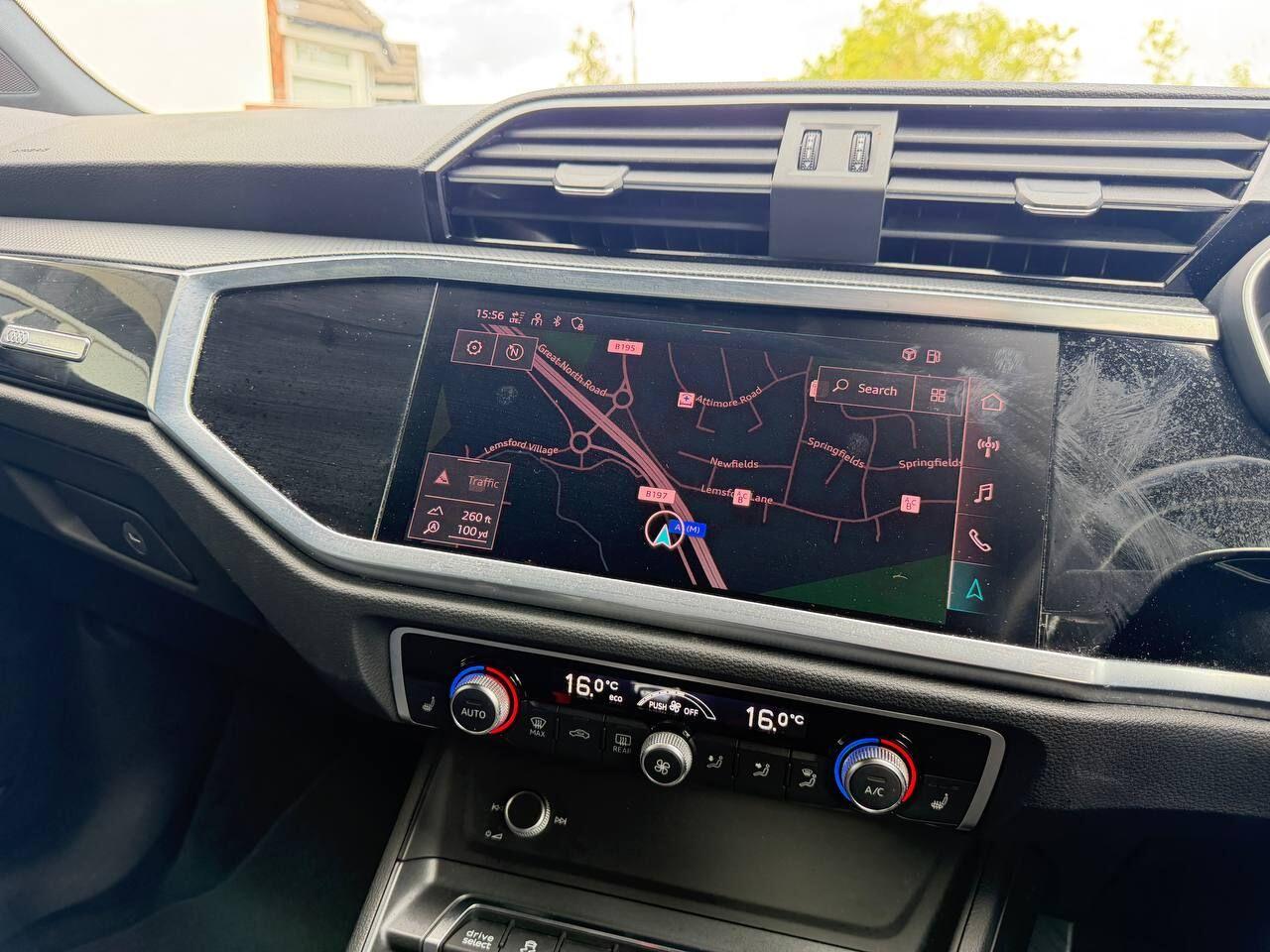 Audi Q3 view 47