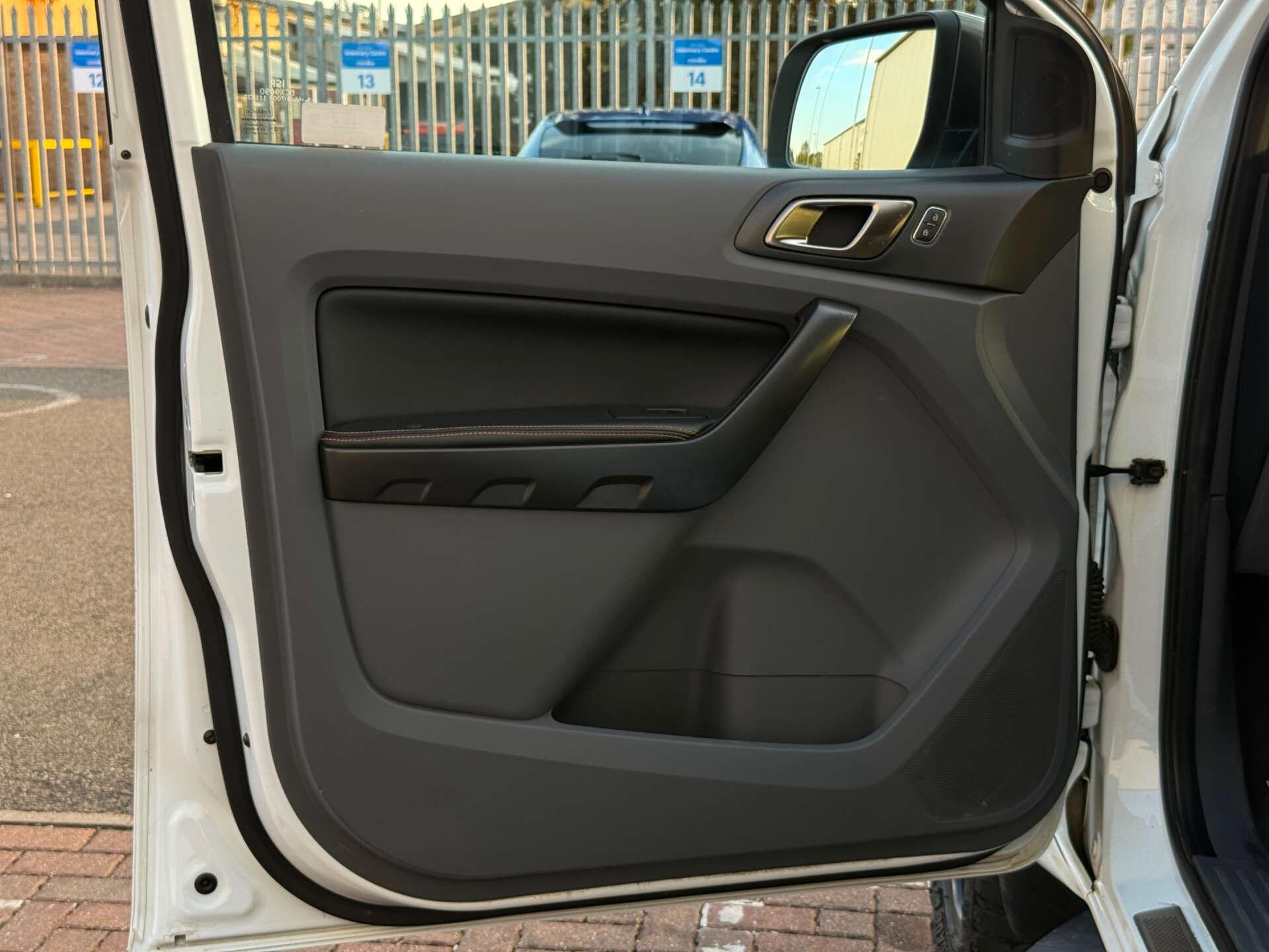 Ford Ranger view 49