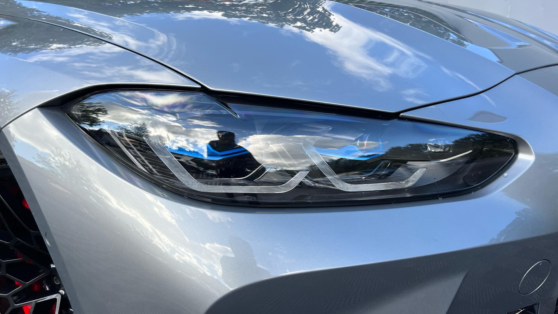 BMW M4 view 23