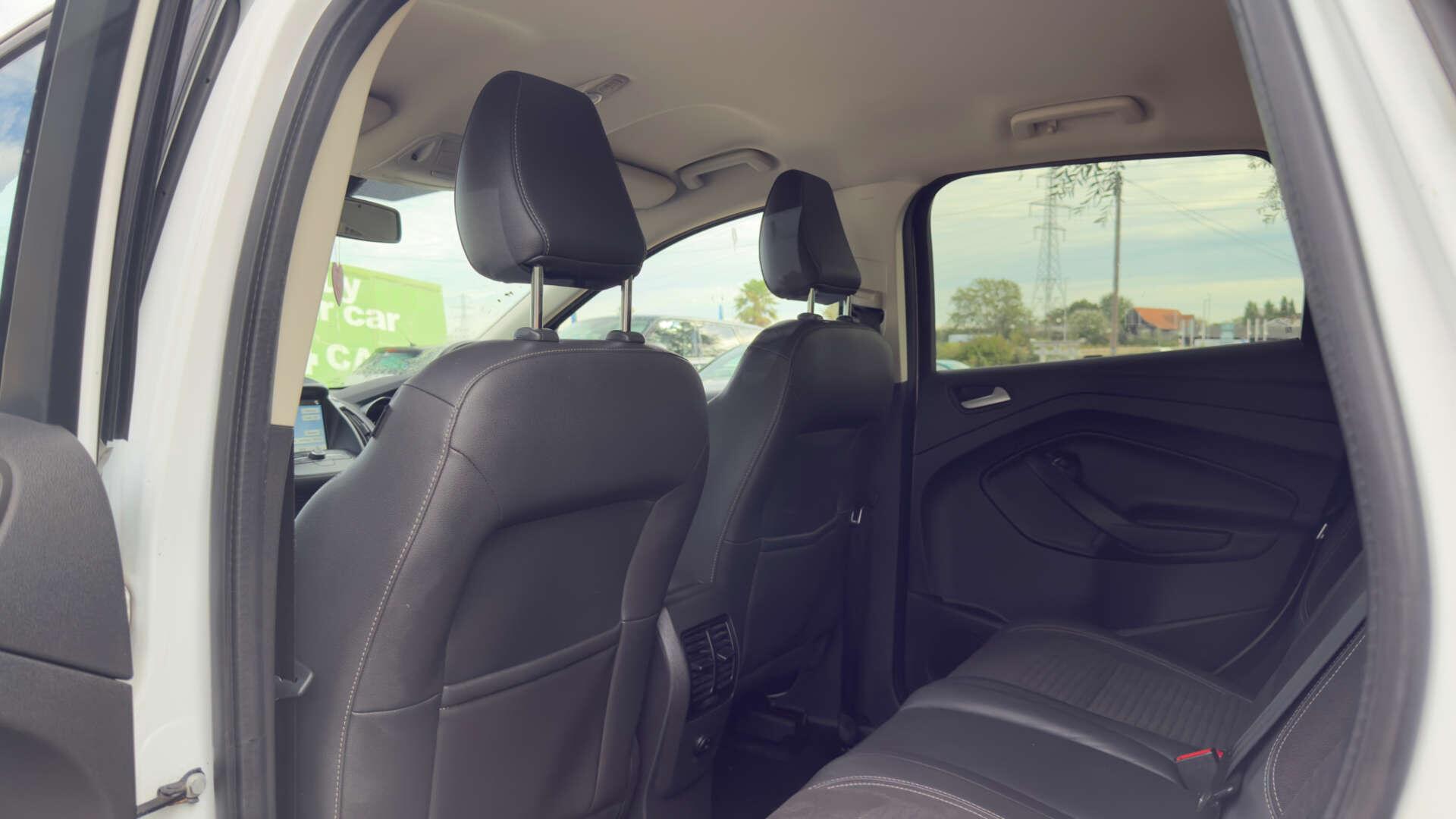 Ford Kuga view 12