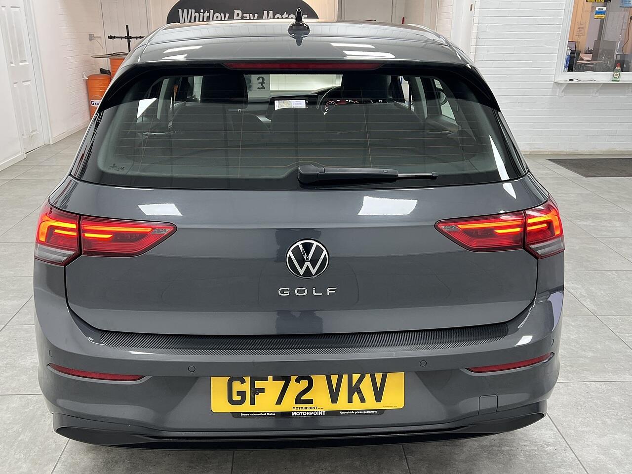 Volkswagen Golf view 4