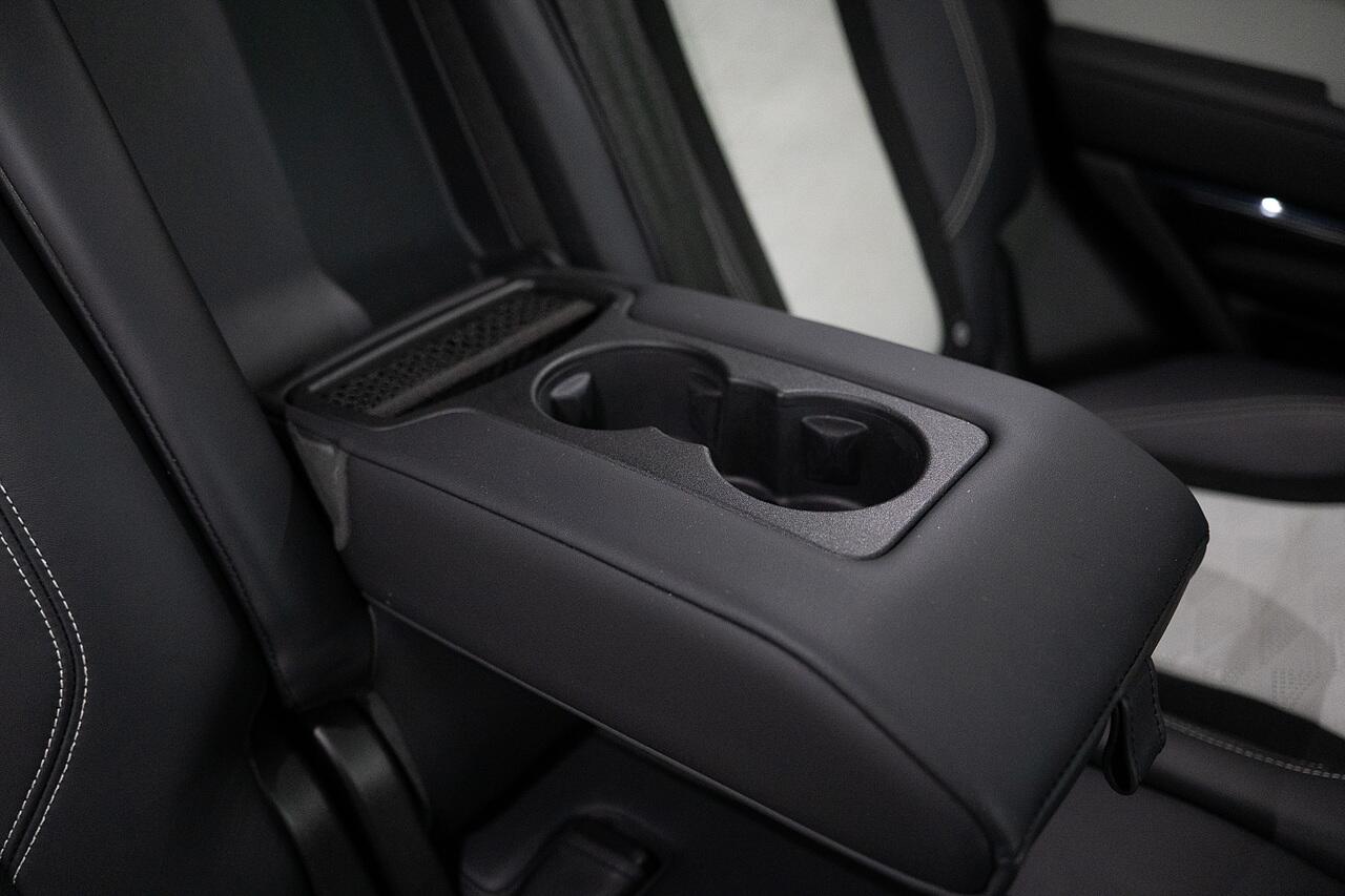 Land Rover Range Rover Sport view 29