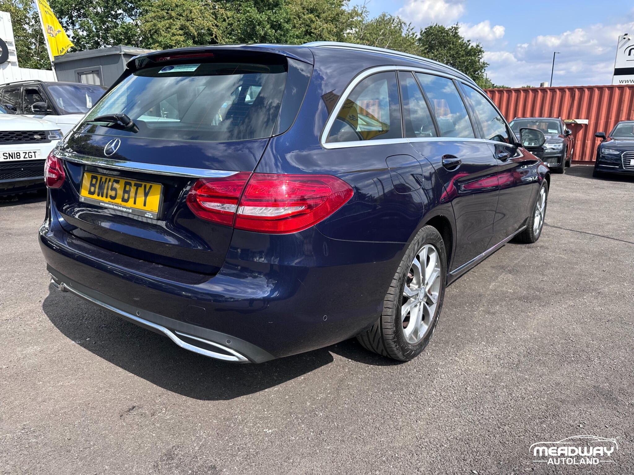 Mercedes-Benz C Class view 17