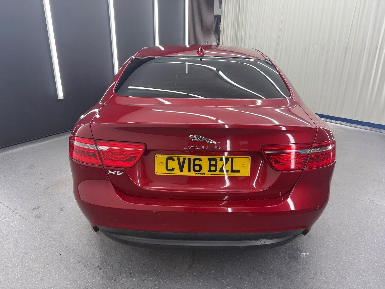 Jaguar Xe view 5
