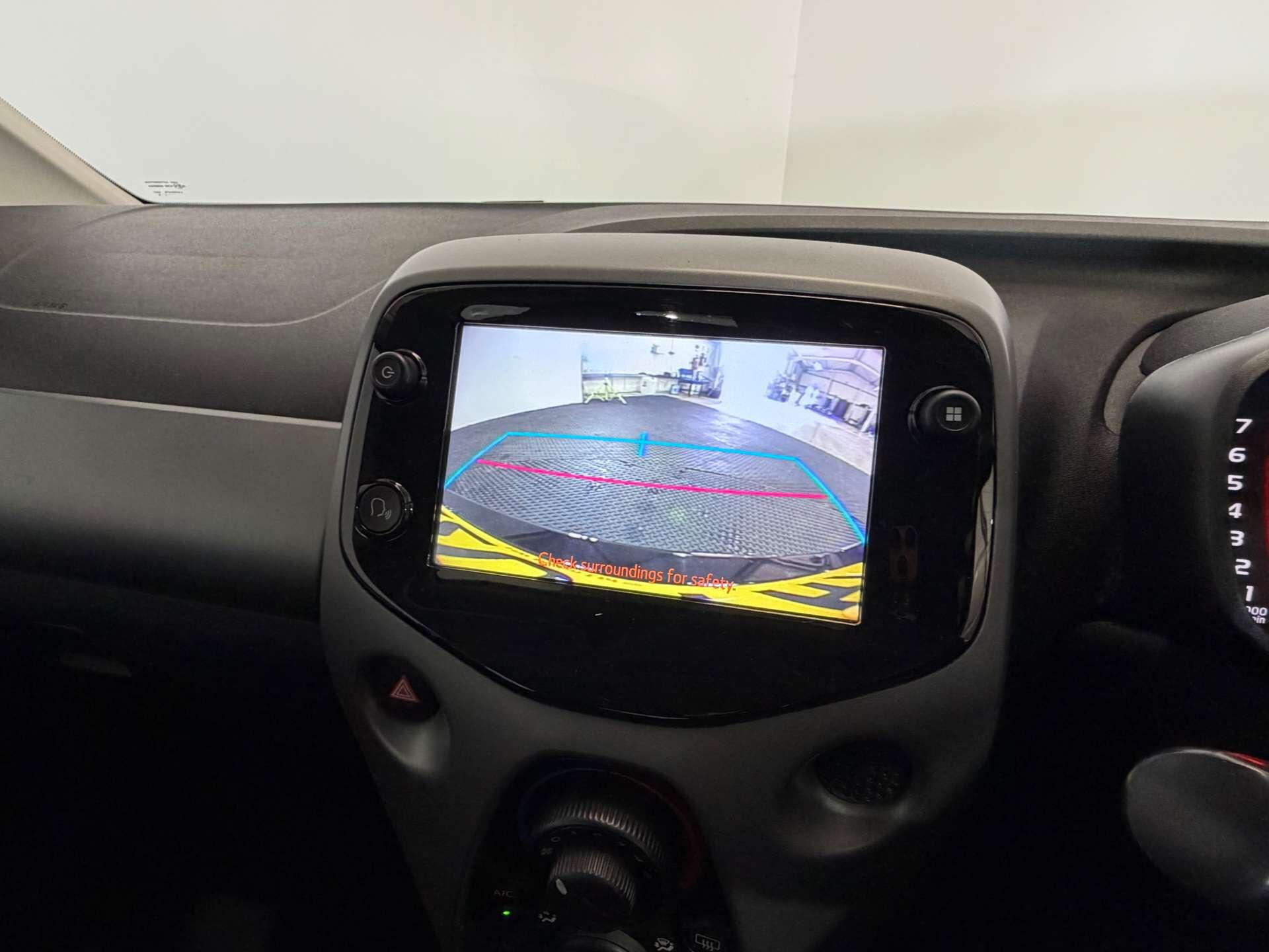 Toyota Aygo view 35