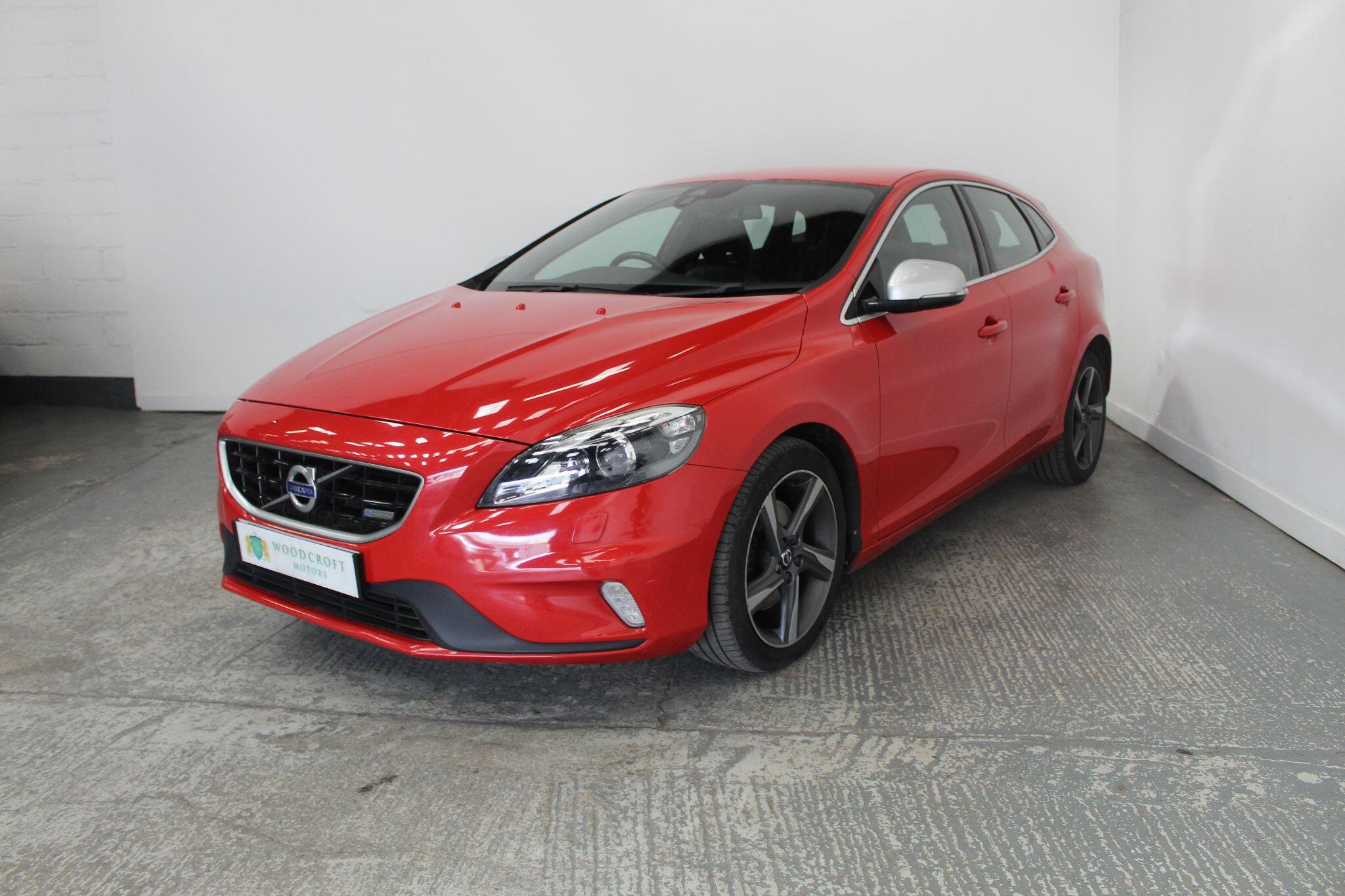 Volvo V40 view 2