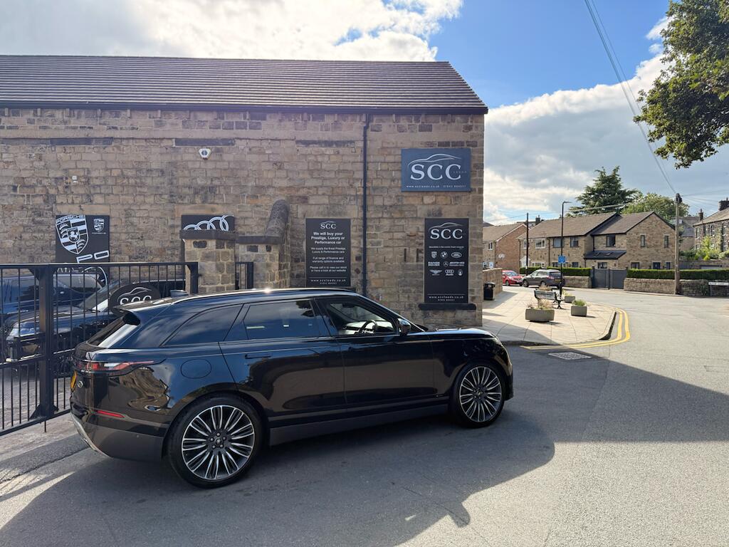 Land Rover Range Rover Velar view 9
