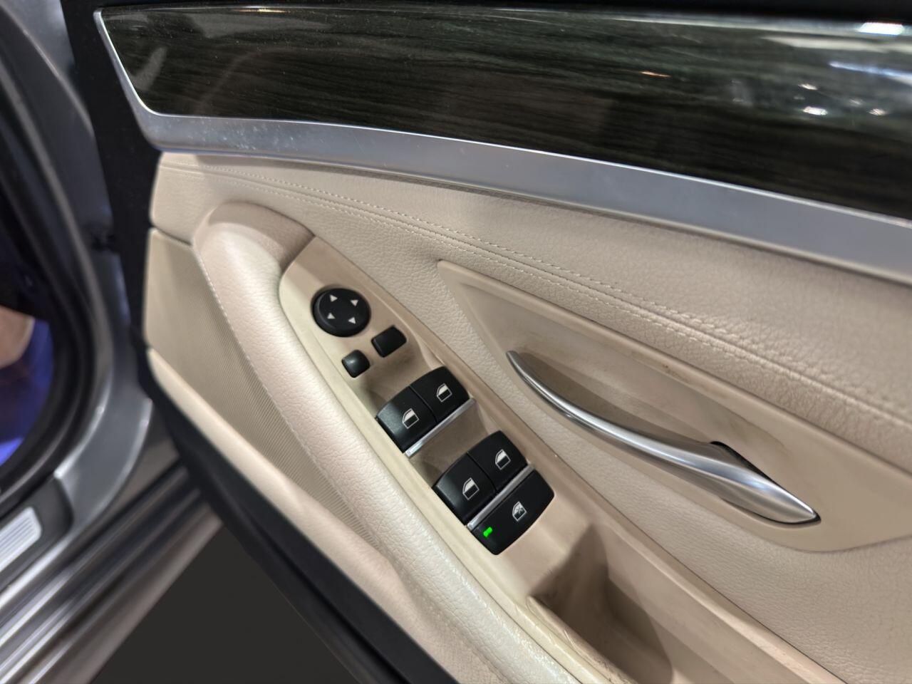 BMW 5 Series view 39