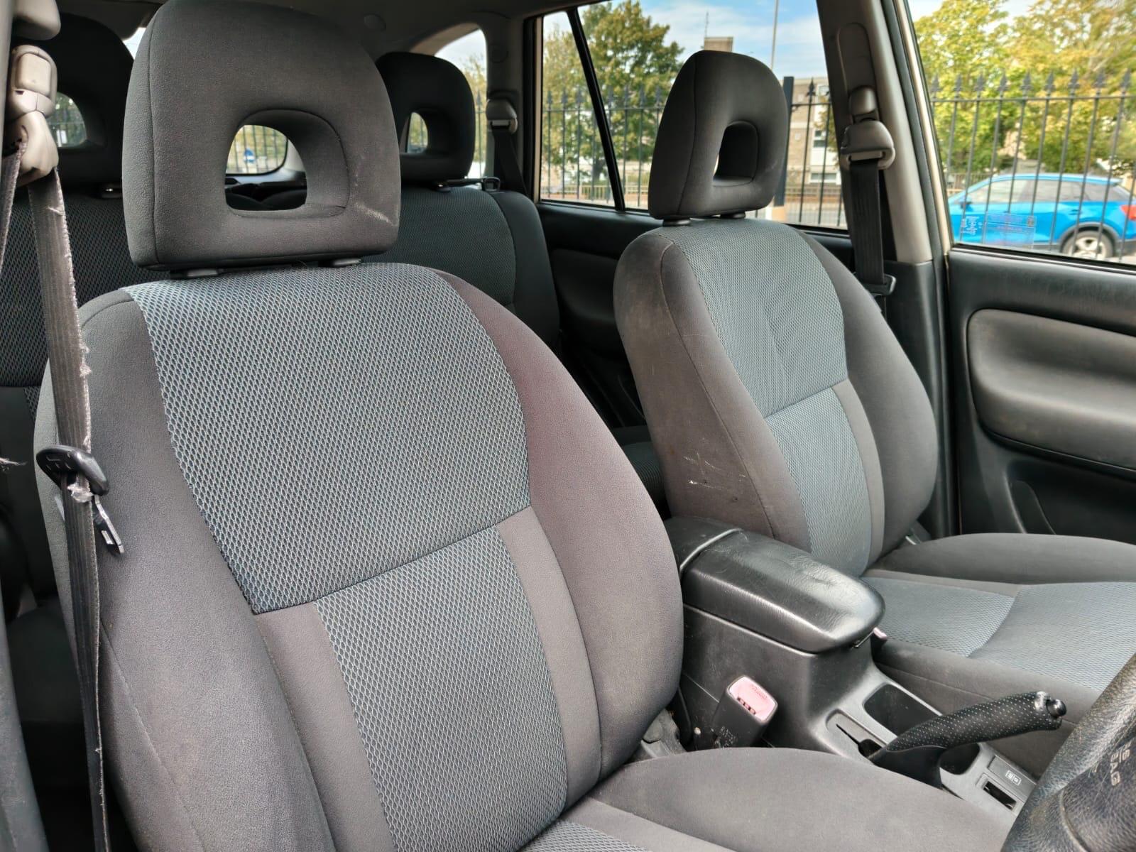 Toyota Rav4 view 12