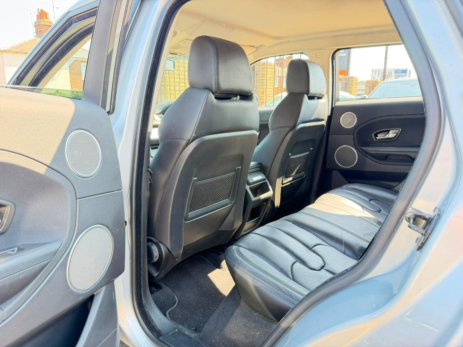 Land Rover Range Rover Evoque view 17