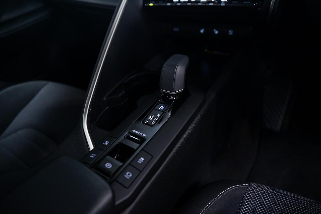 Toyota C-HR view 17