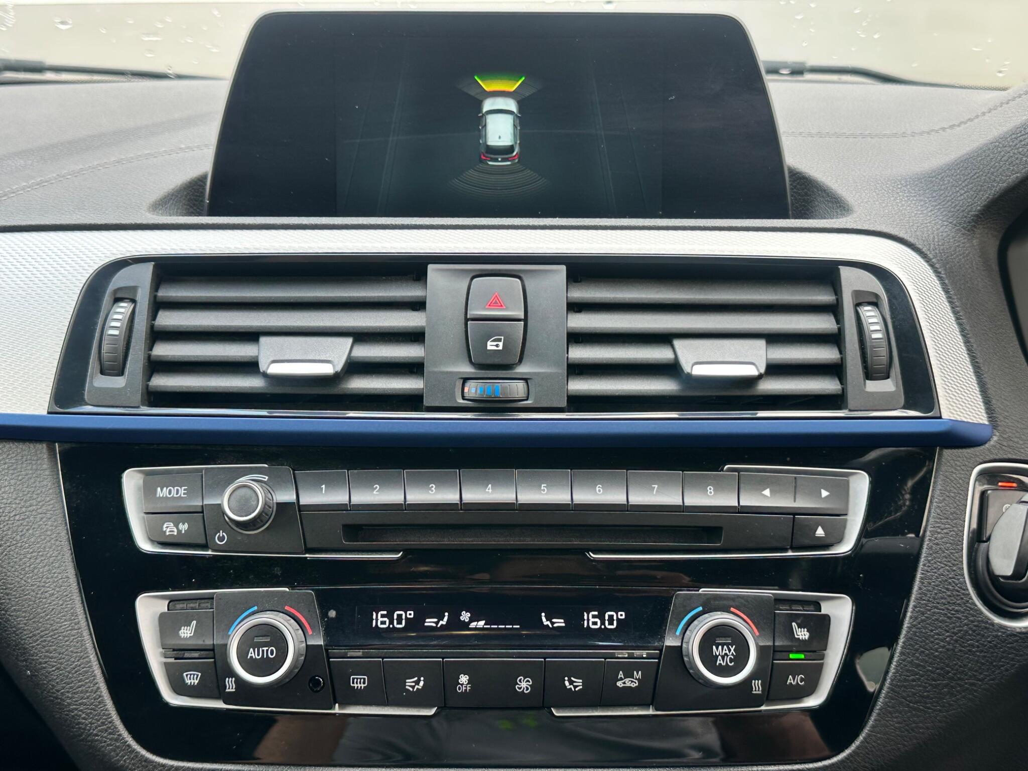 BMW 1 Series view 23