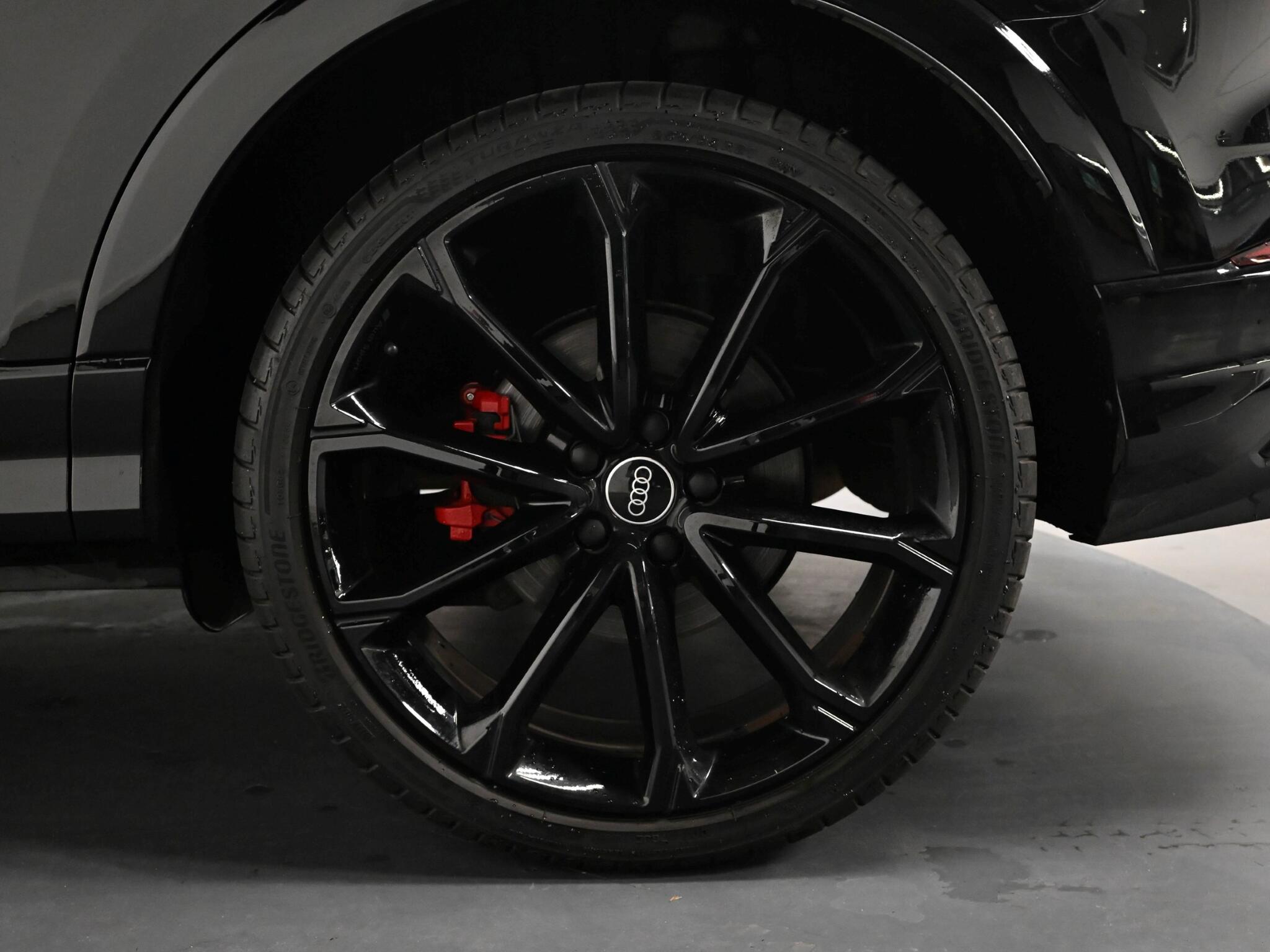 Audi RS Q3 view 59