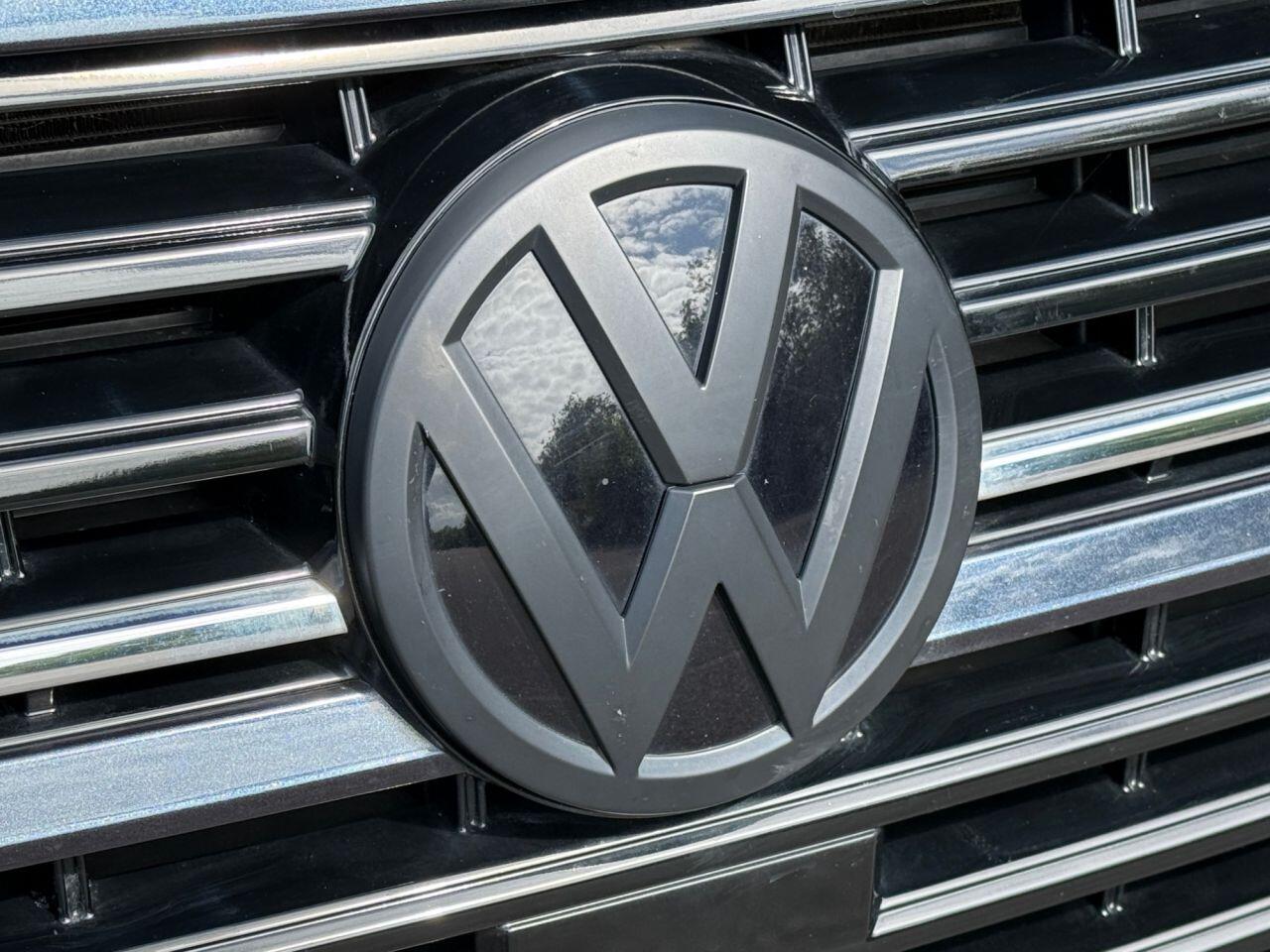 Volkswagen Transporter view 55