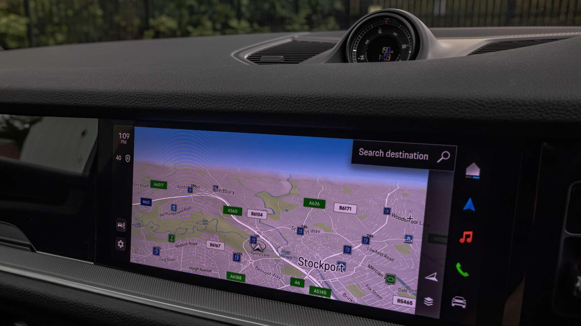 Porsche Cayenne view 19