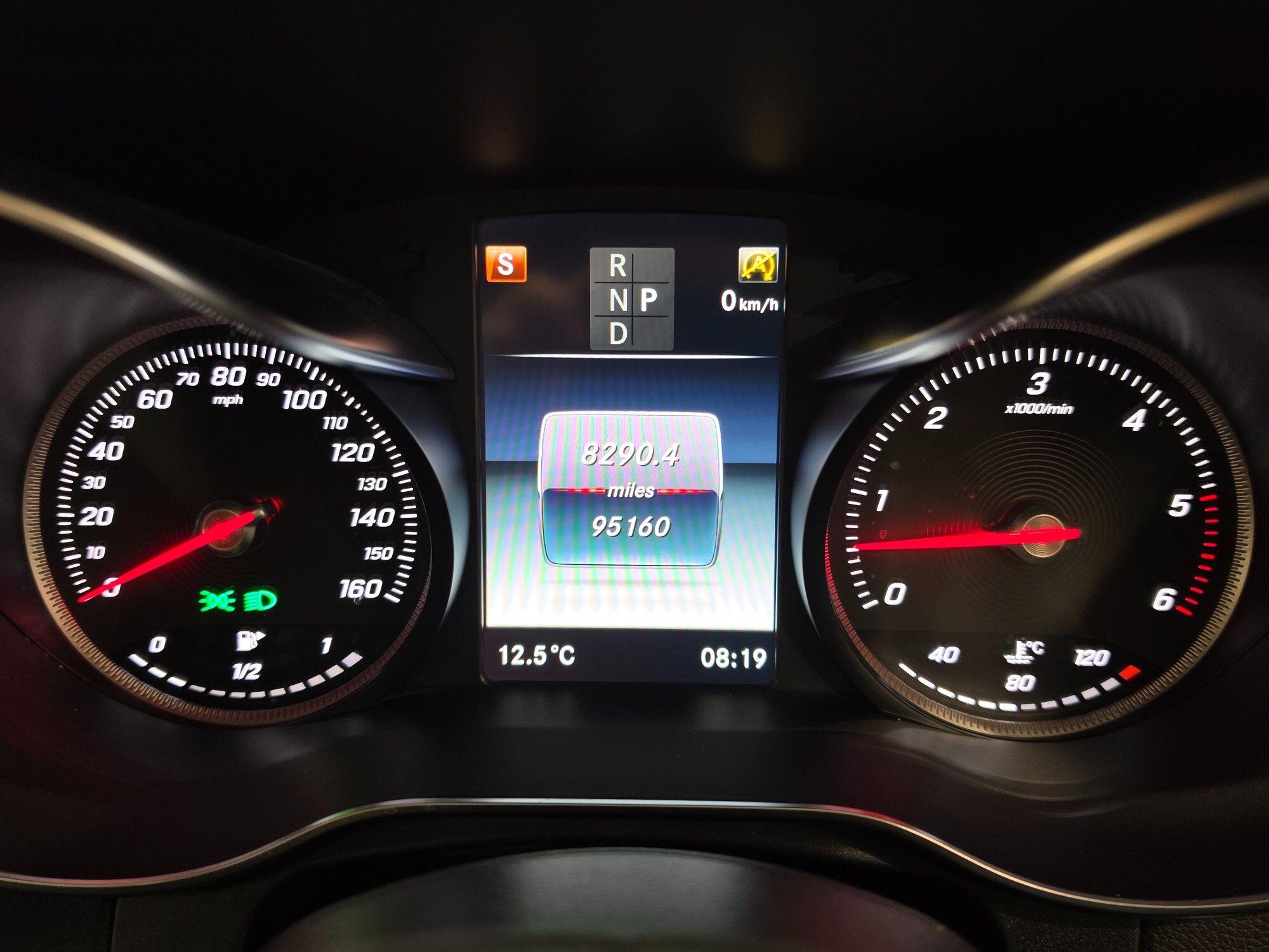 Mercedes-Benz GLC view 89