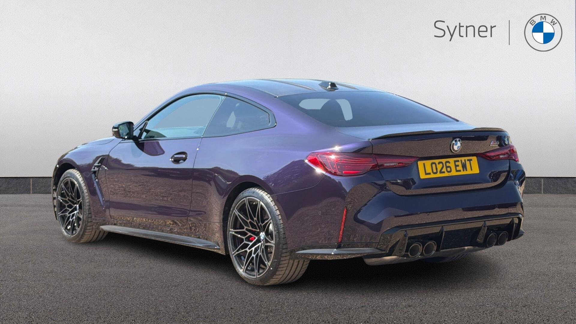 BMW M4 view 2