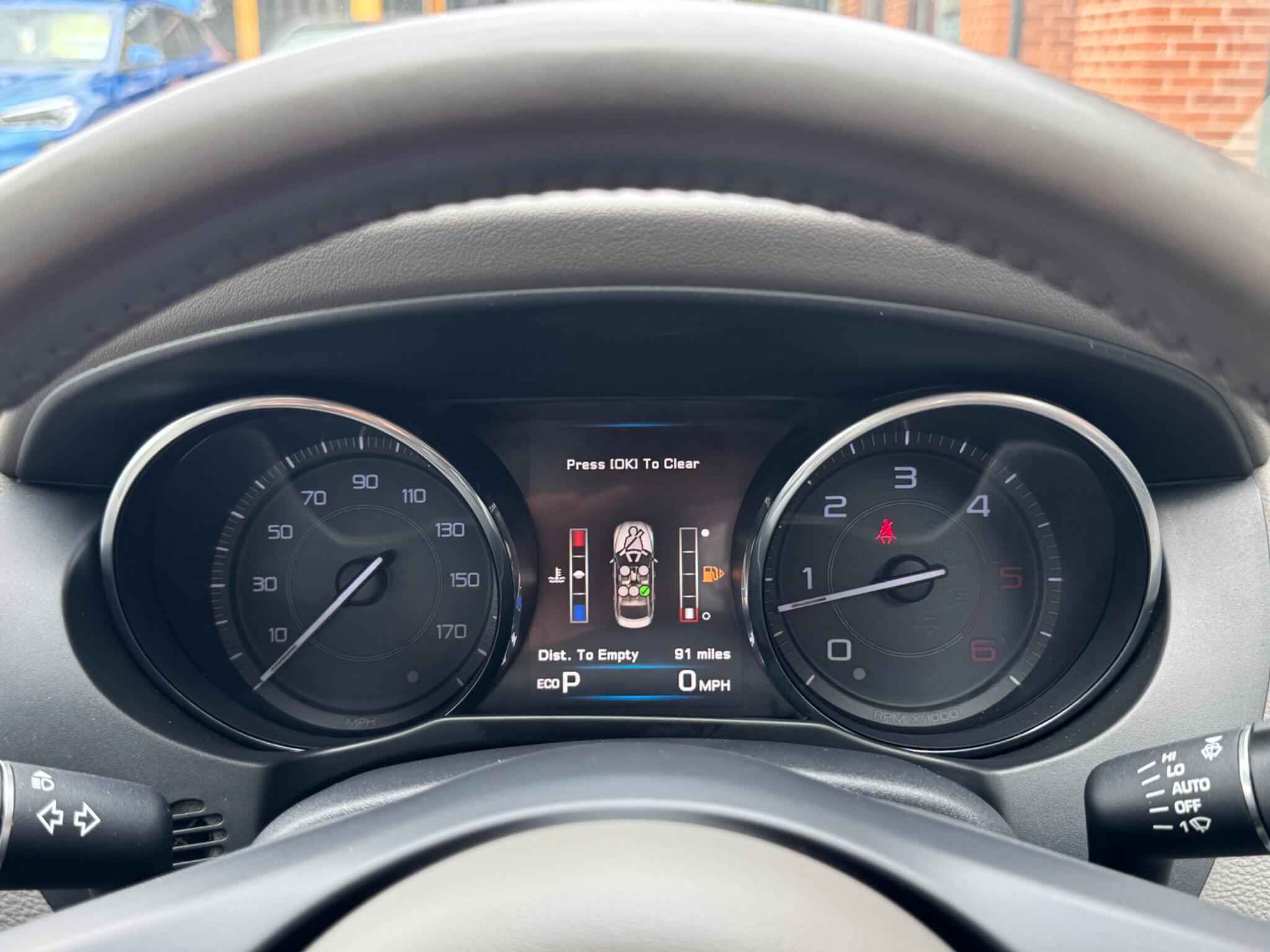 Jaguar Xe view 18
